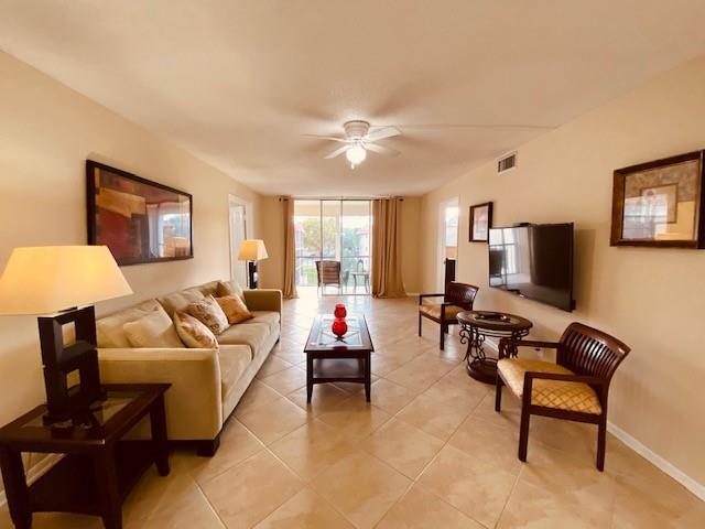 9420 S Hollybrook Lk Dr #305