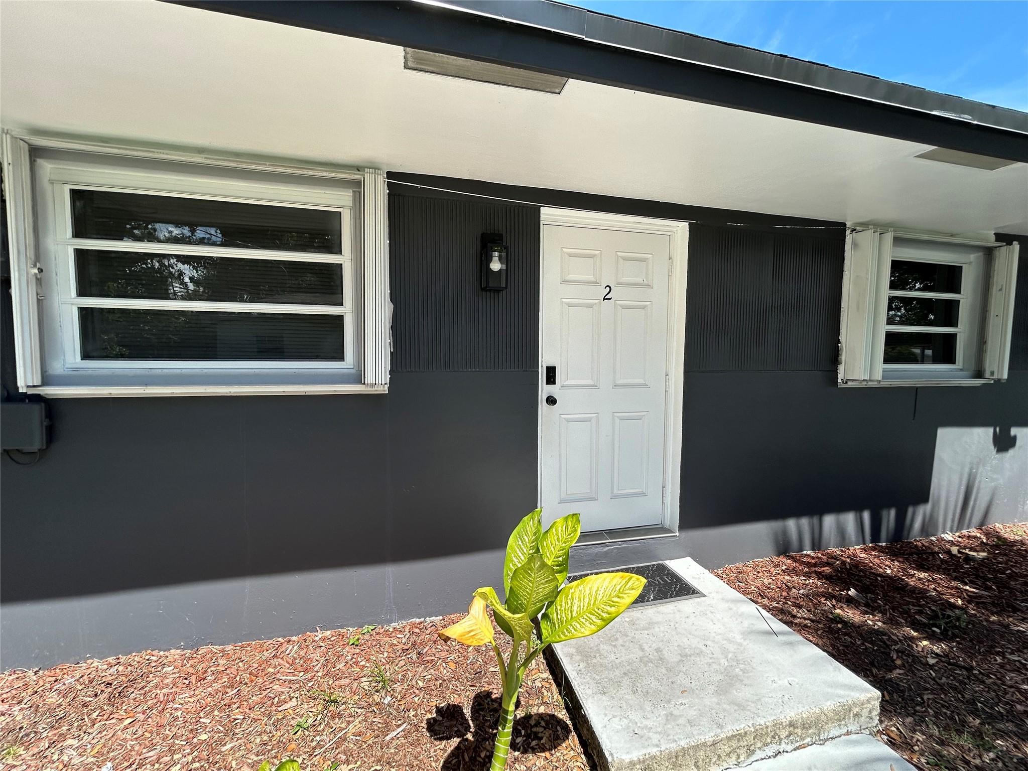 827 SW 29th St