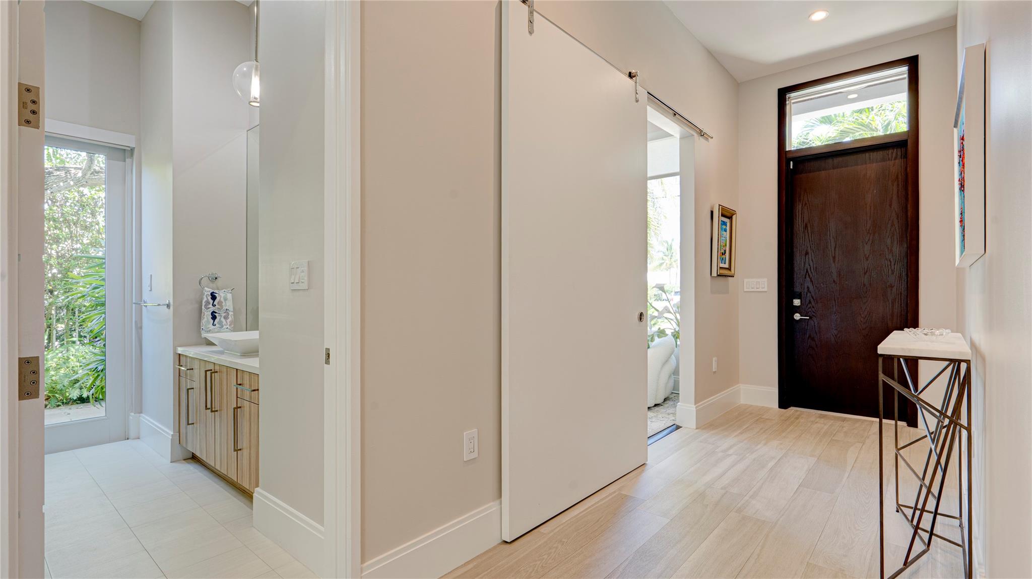 3200 NE 26th St Fort Lauderdale, FL 33305