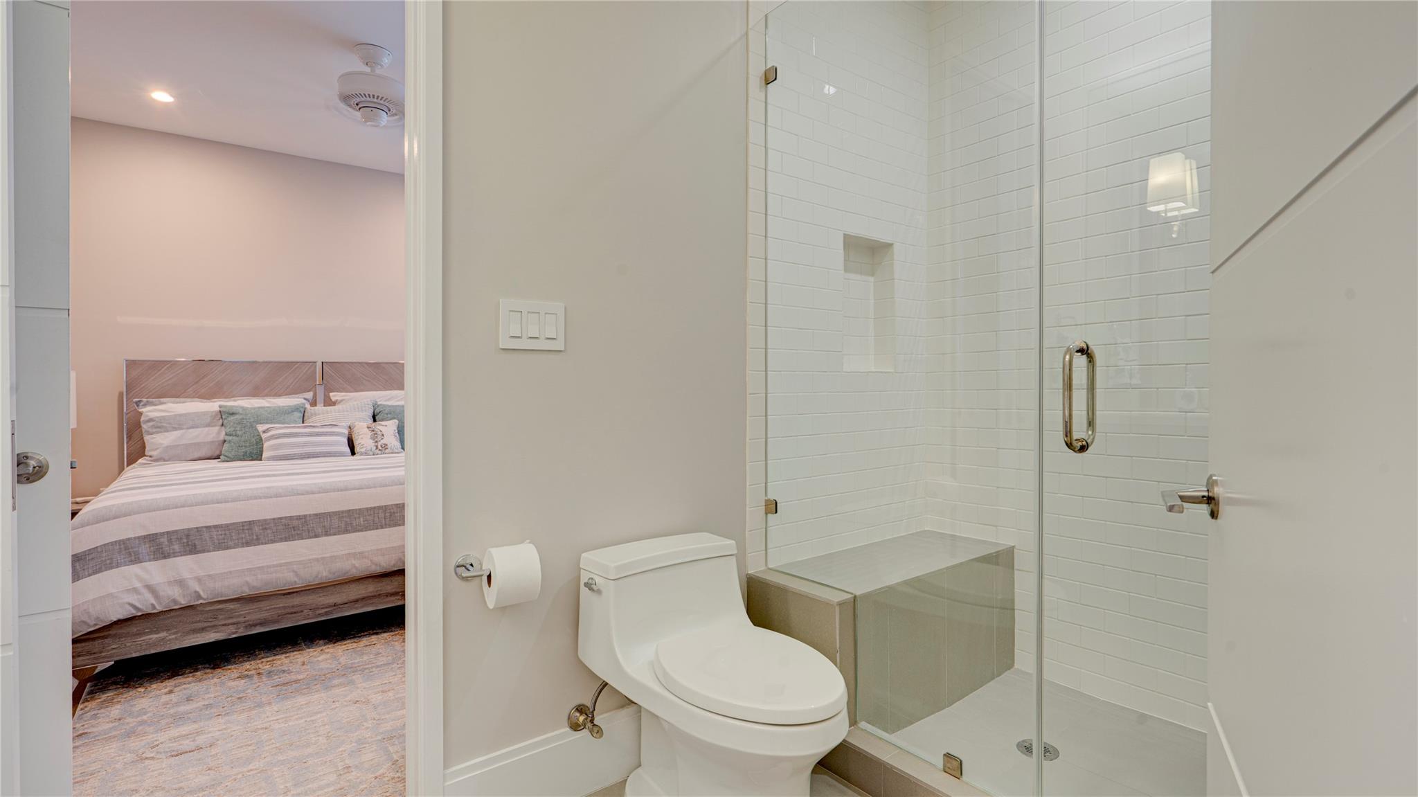 3200 NE 26th St Fort Lauderdale, FL 33305