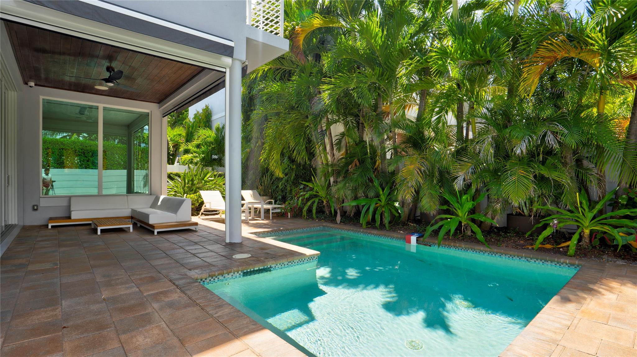 3200 NE 26th St Fort Lauderdale, FL 33305