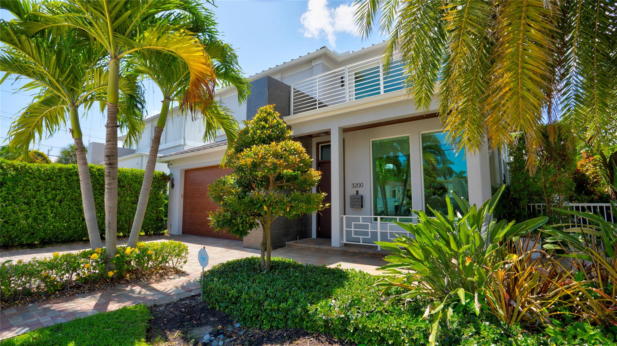 3200 NE 26th St Fort Lauderdale, FL 33305