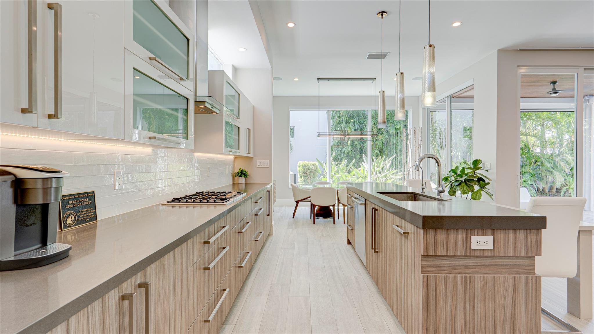 3200 NE 26th St Fort Lauderdale, FL 33305