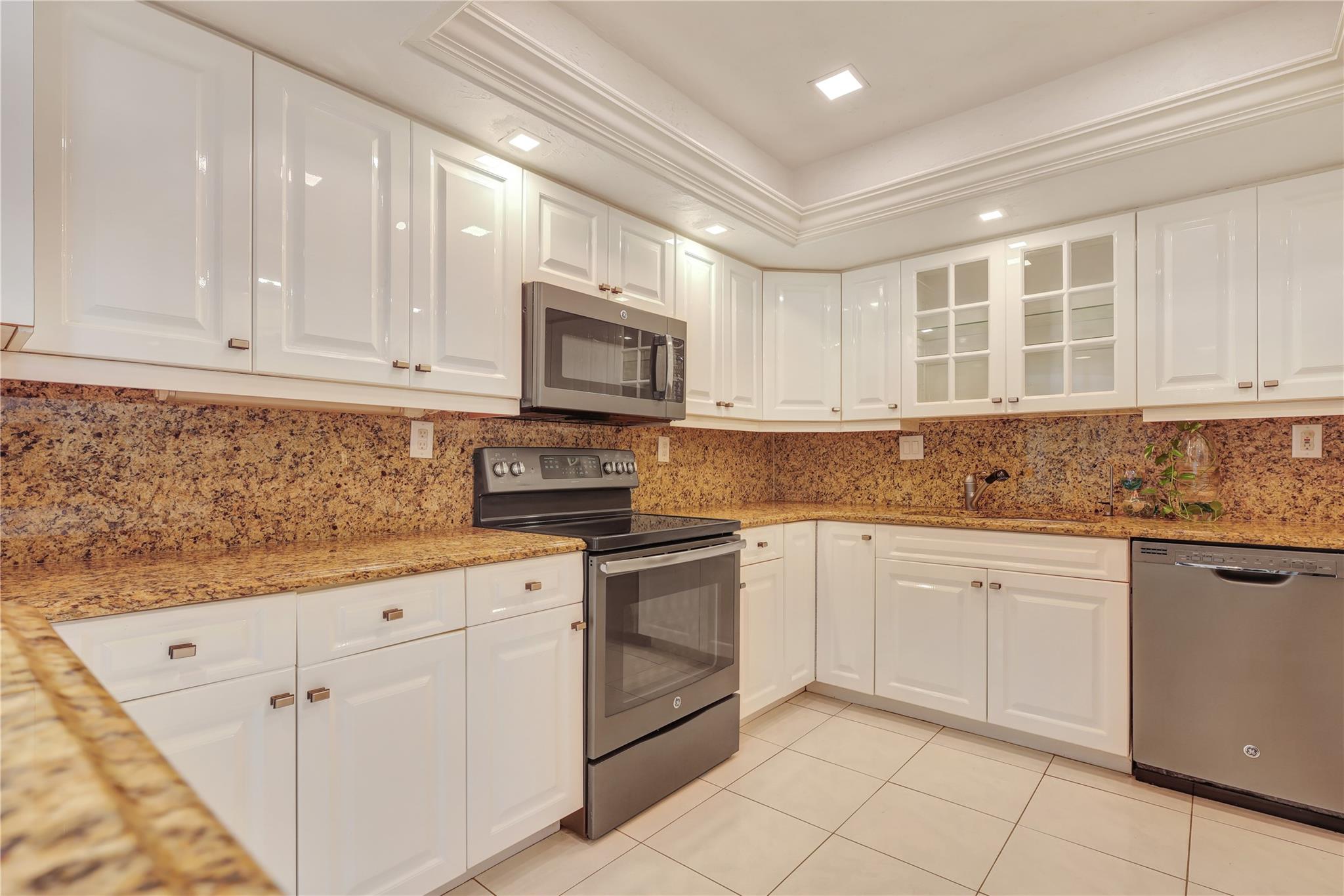 2100 S Ocean Ln #2509PH Fort Lauderdale, FL 33316