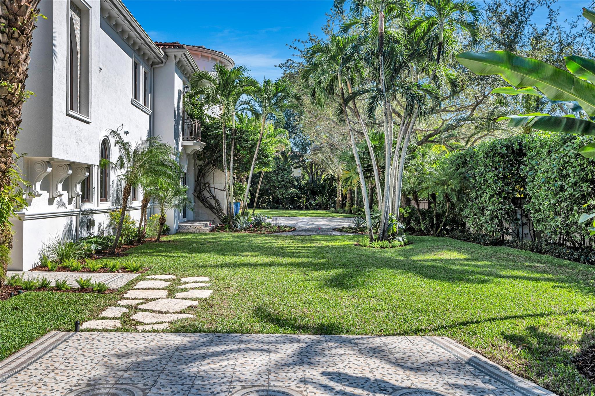 4955 SW 83rd St Miami, FL 33143