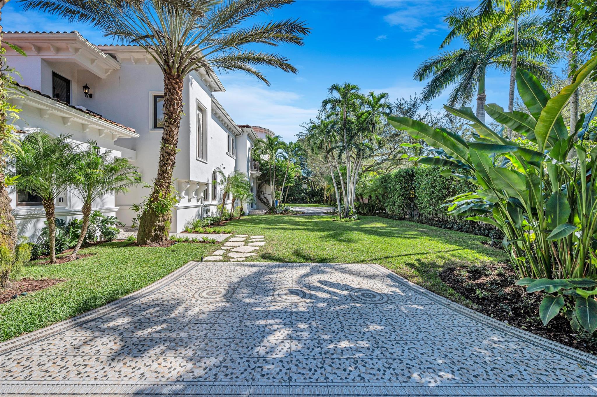 4955 SW 83rd St Miami, FL 33143