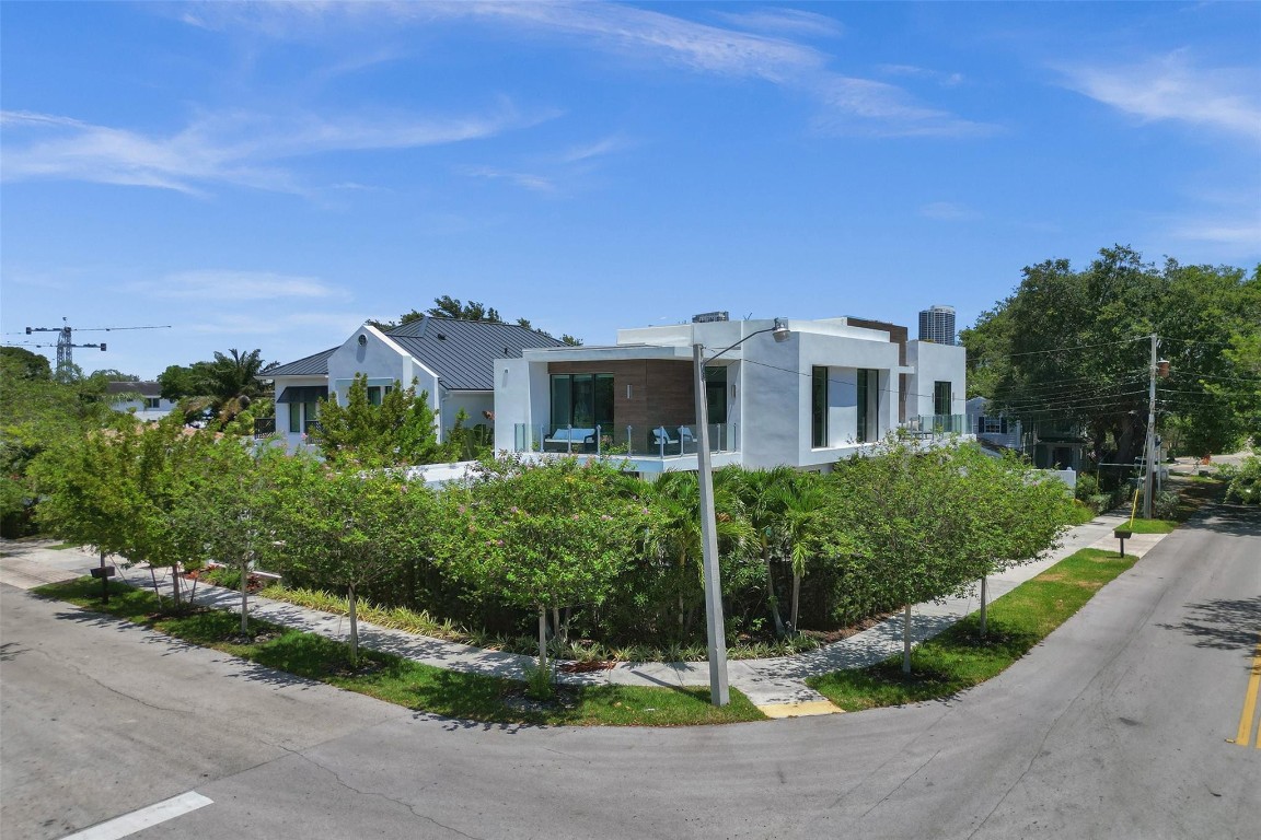 1111 SE 9th Fort Lauderdale, FL 33316