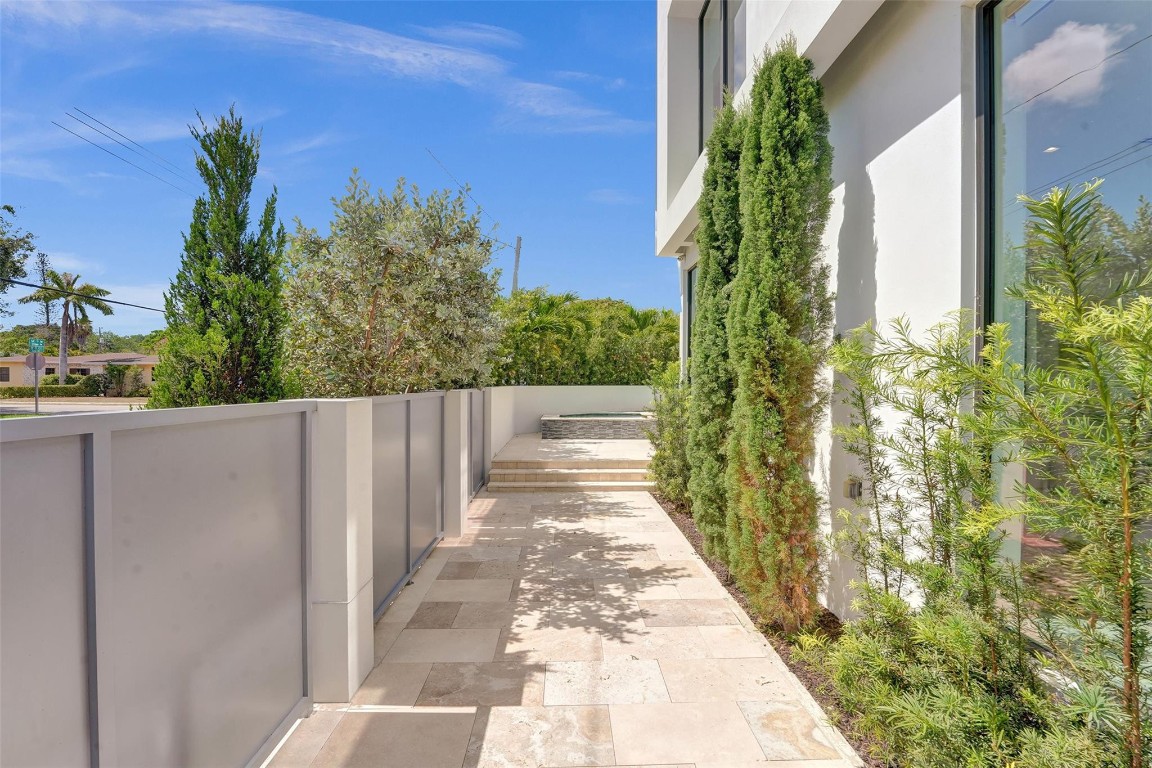 1111 SE 9th Fort Lauderdale, FL 33316