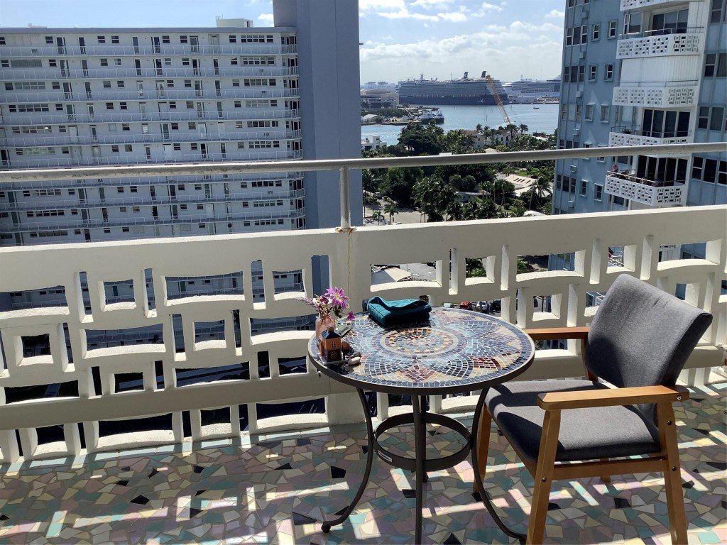 1900 S Ocean Dr #1503 Fort Lauderdale, FL 33316