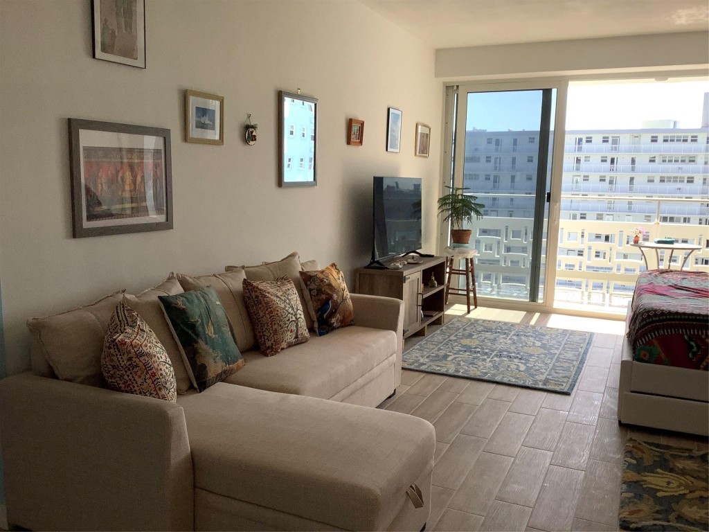 1900 S Ocean Dr #1503 Fort Lauderdale, FL 33316