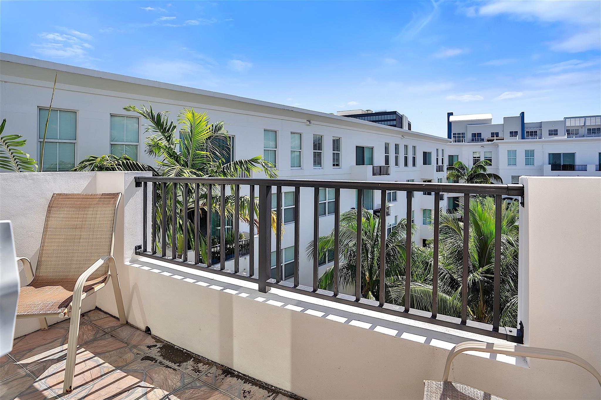 2421 NE 65th St #617 Fort Lauderdale, FL 33308