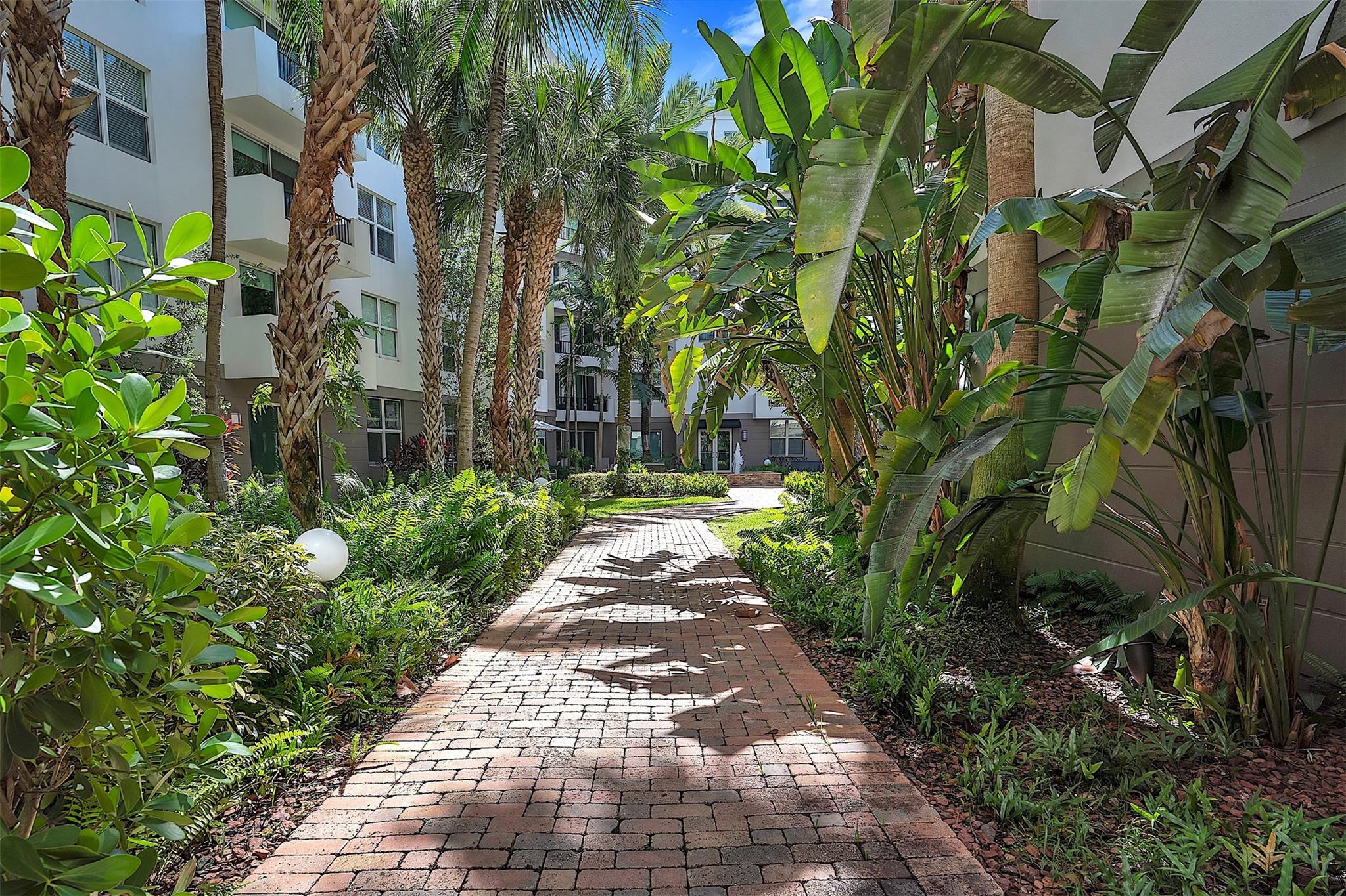 2421 NE 65th St #617 Fort Lauderdale, FL 33308