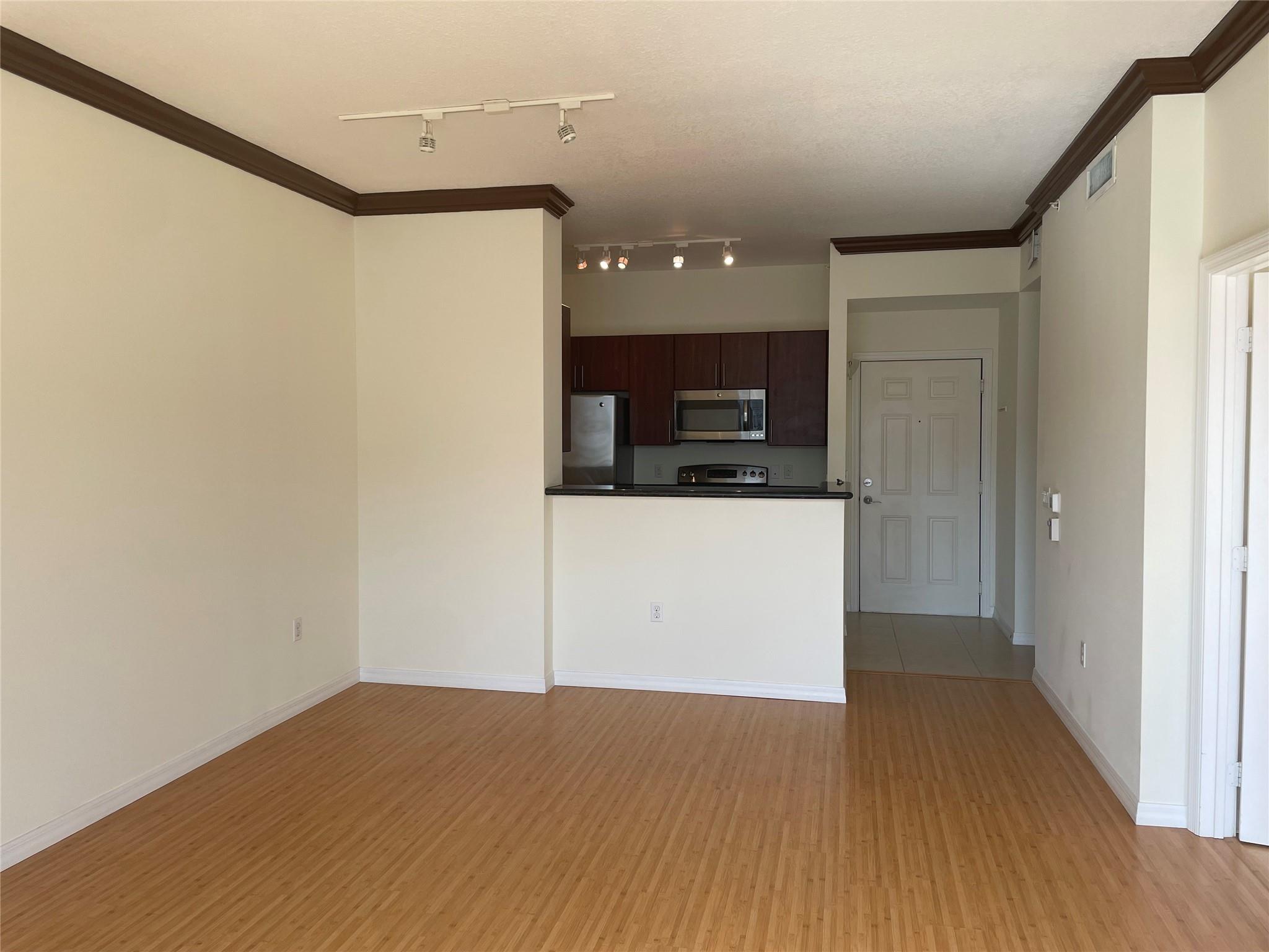 2421 NE 65th St #617 Fort Lauderdale, FL 33308