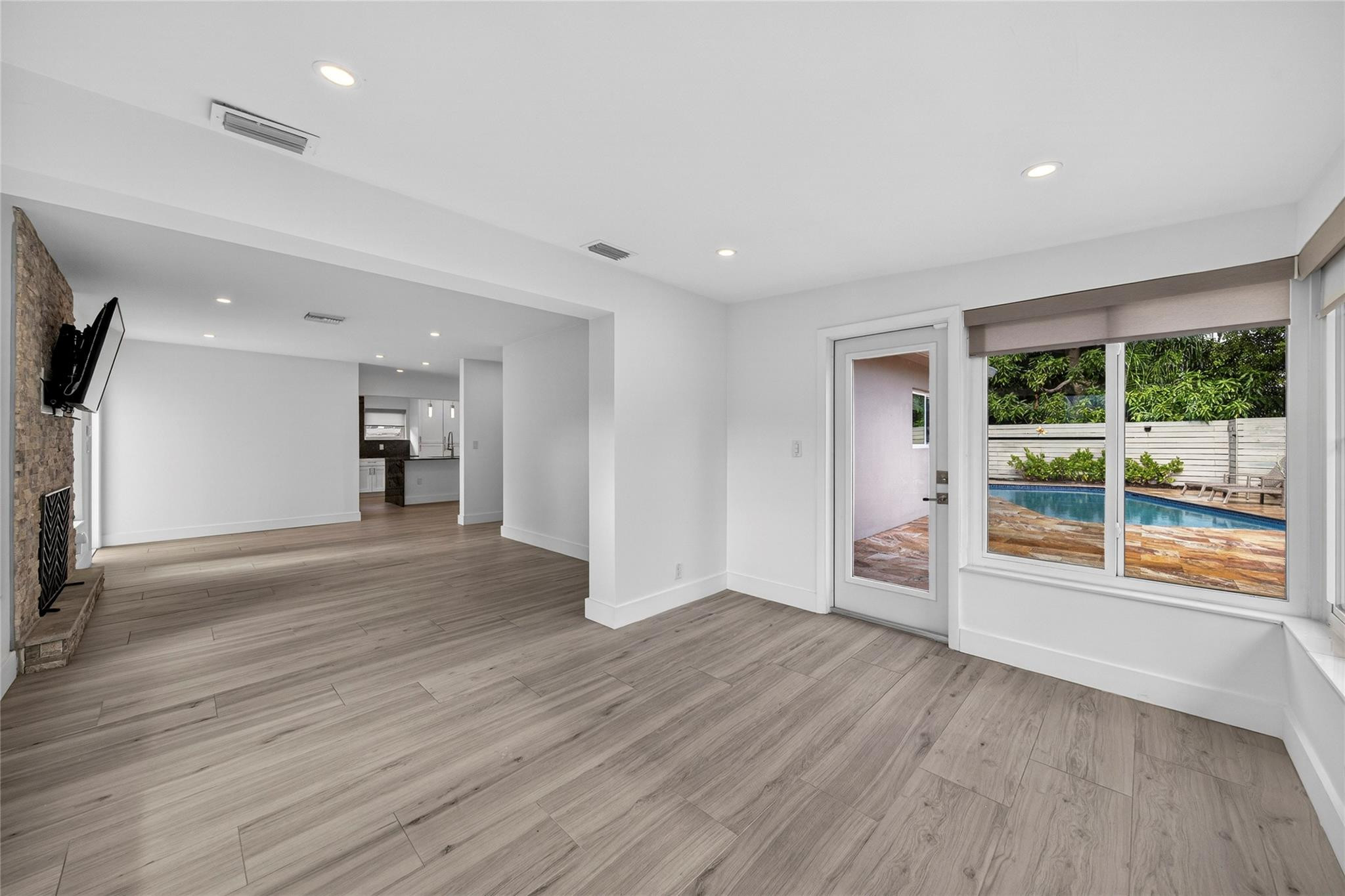 1763 NE 15th St Fort Lauderdale, FL 33304