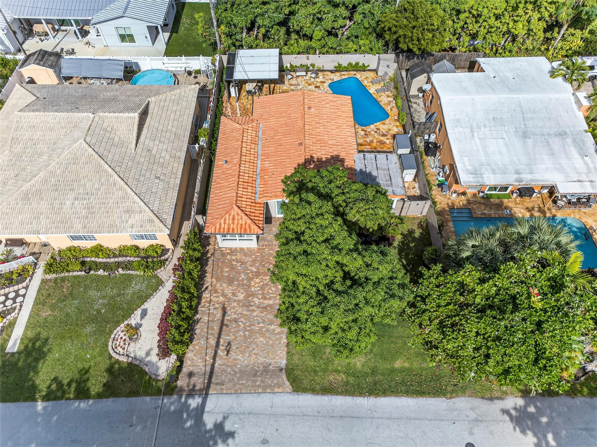 1763 NE 15th St Fort Lauderdale, FL 33304