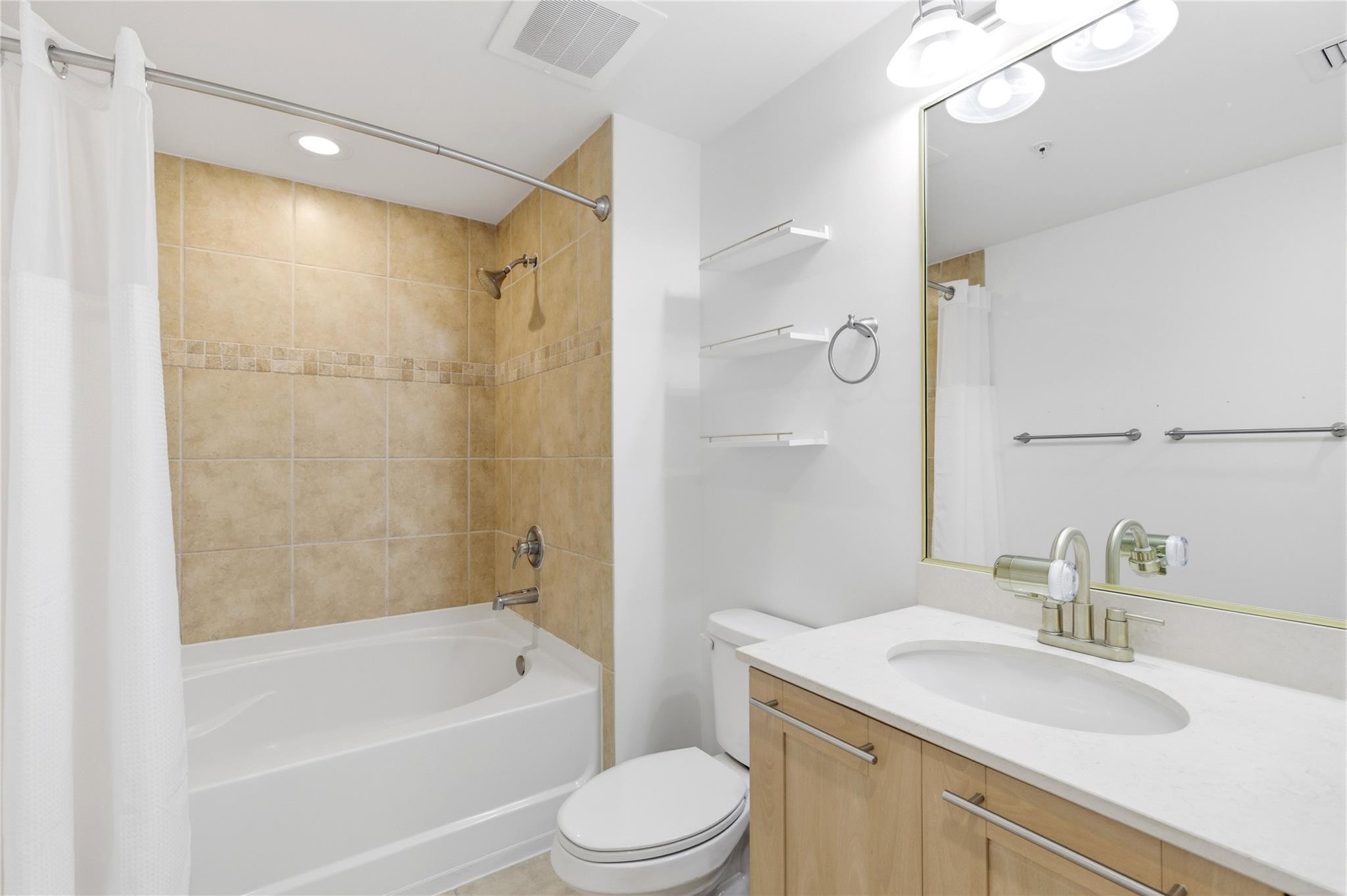 511 SE 5th #1414 Fort Lauderdale, FL 33301