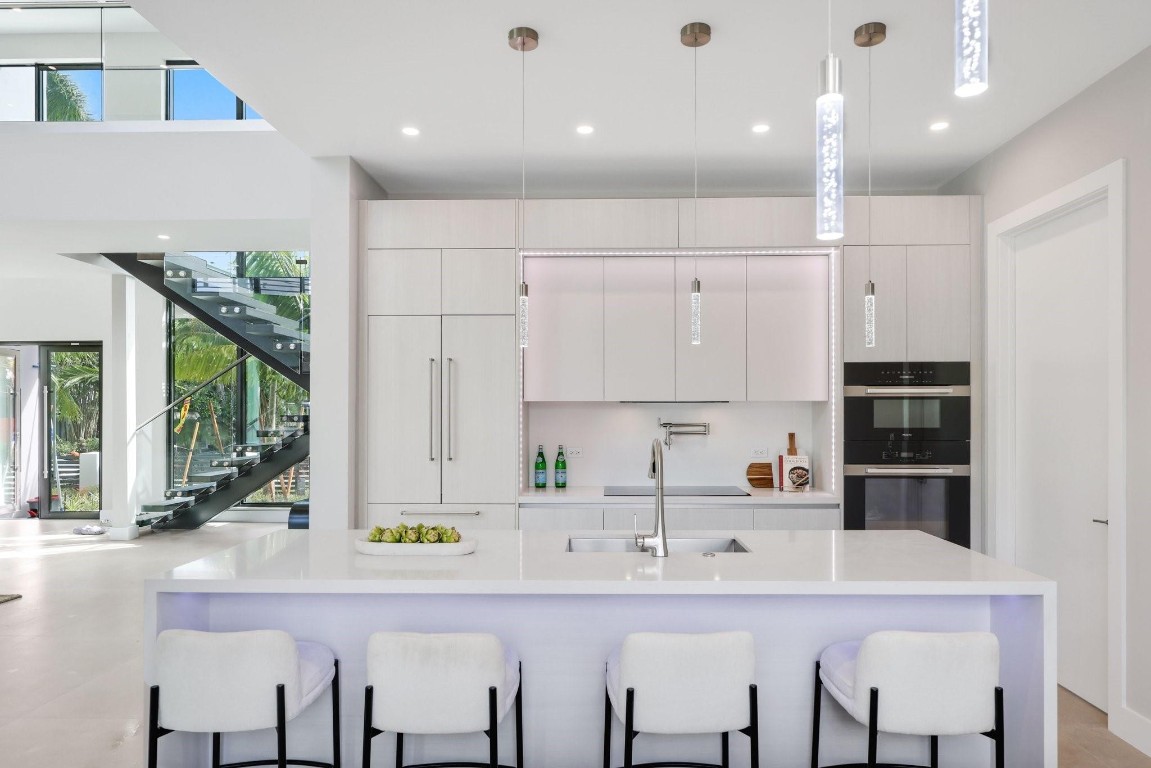 2015 NE 4th Wilton Manors, FL 33305