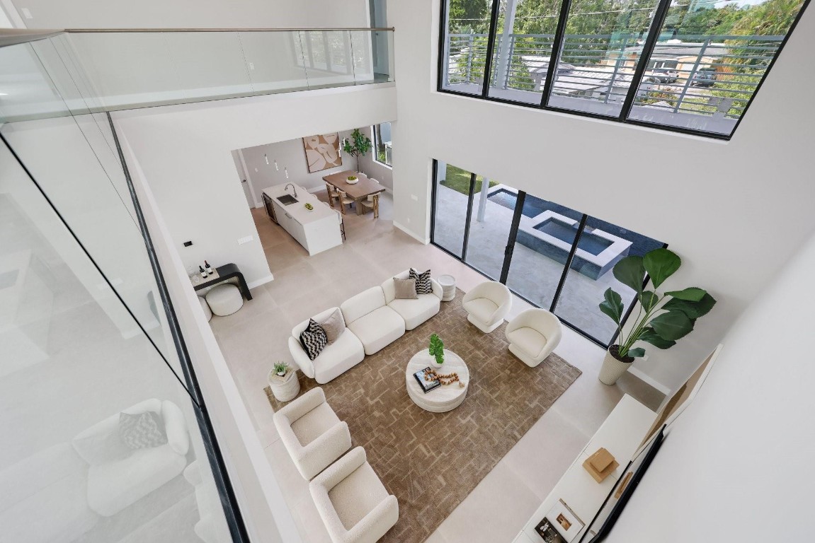 2015 NE 4th Wilton Manors, FL 33305