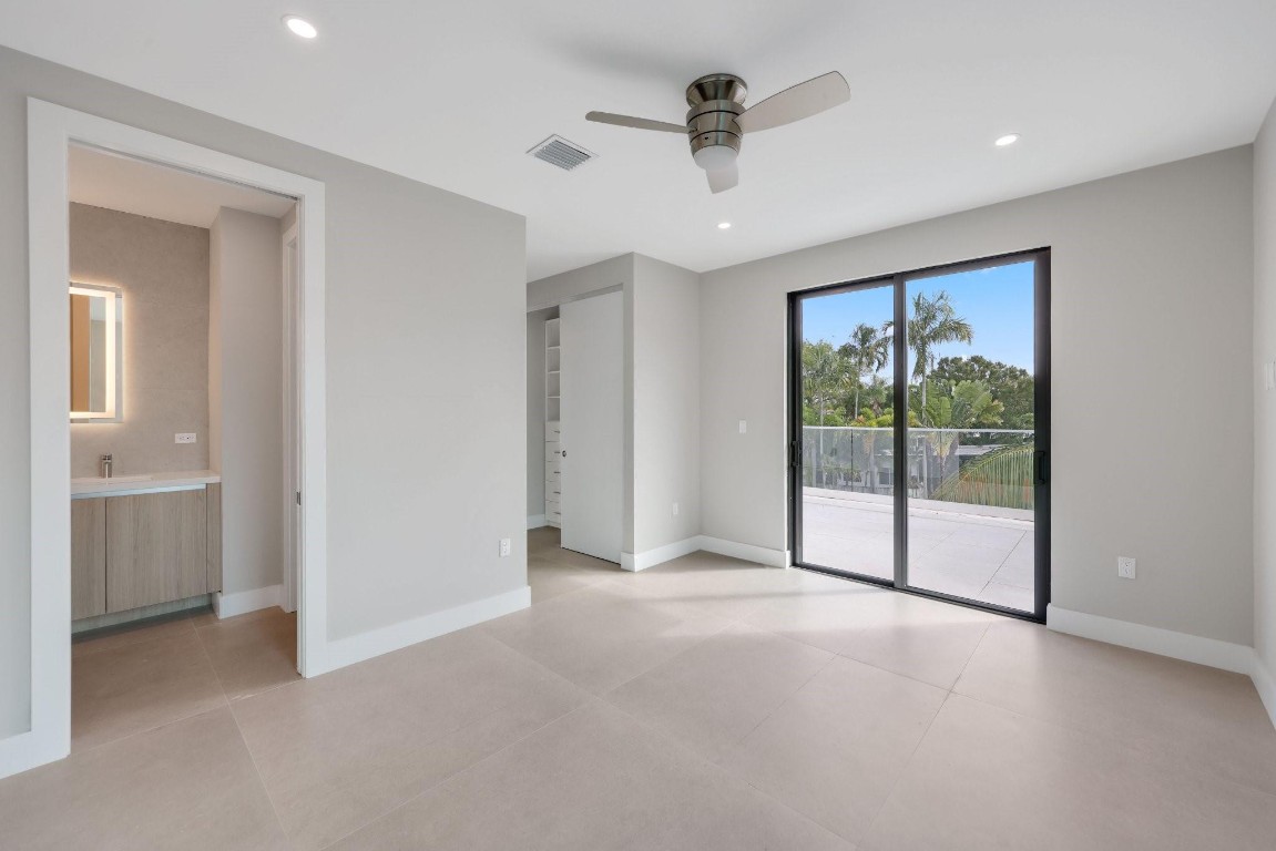 2015 NE 4th Wilton Manors, FL 33305