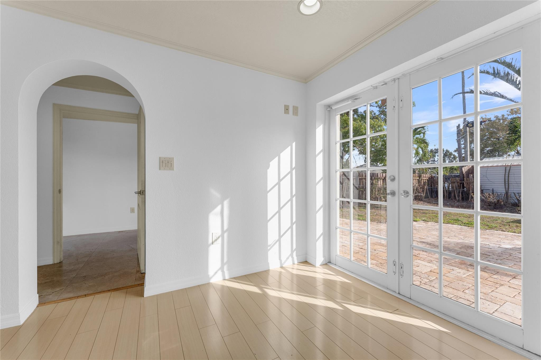 2132 SW 50th Fort Lauderdale, FL 33317