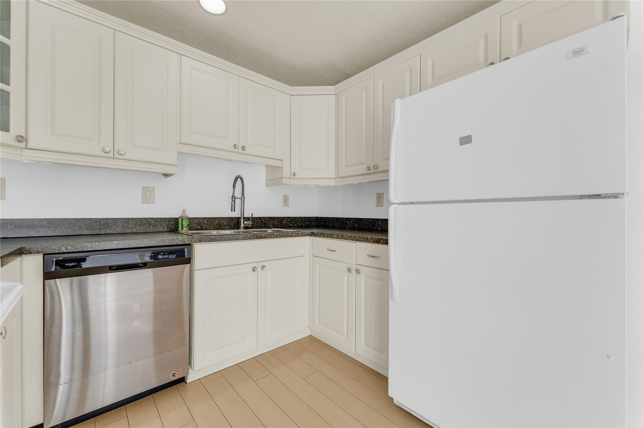 2132 SW 50th Fort Lauderdale, FL 33317