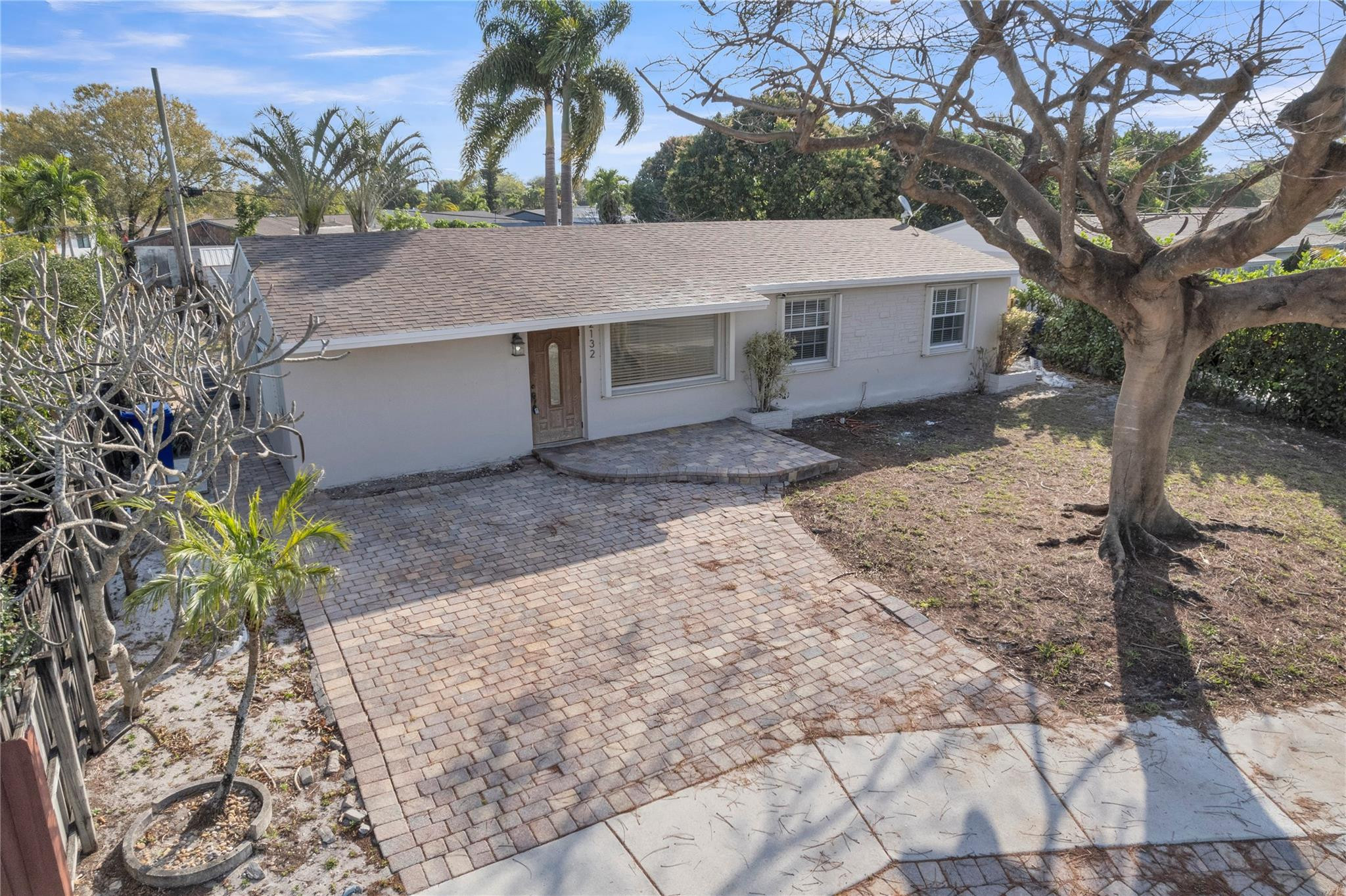 2132 SW 50th Fort Lauderdale, FL 33317