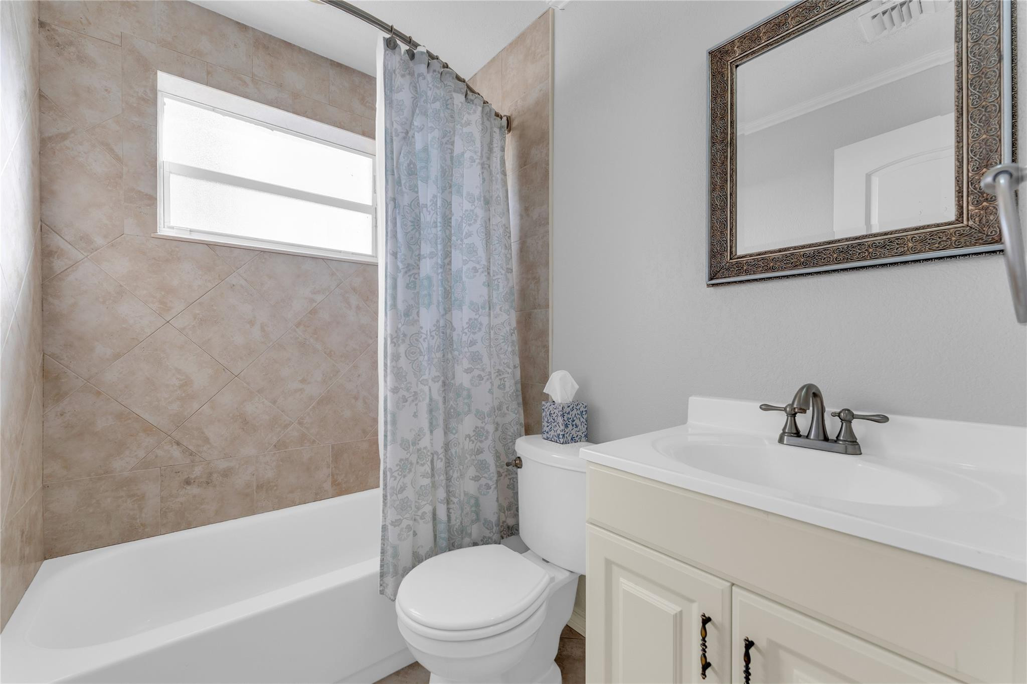 2132 SW 50th Fort Lauderdale, FL 33317