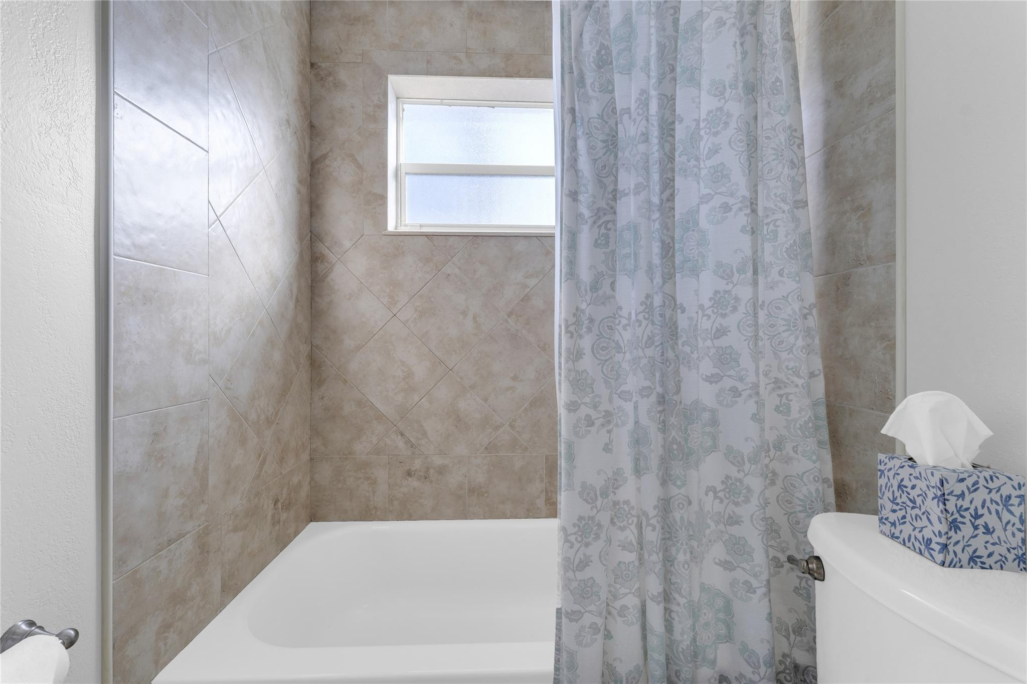 2132 SW 50th Fort Lauderdale, FL 33317