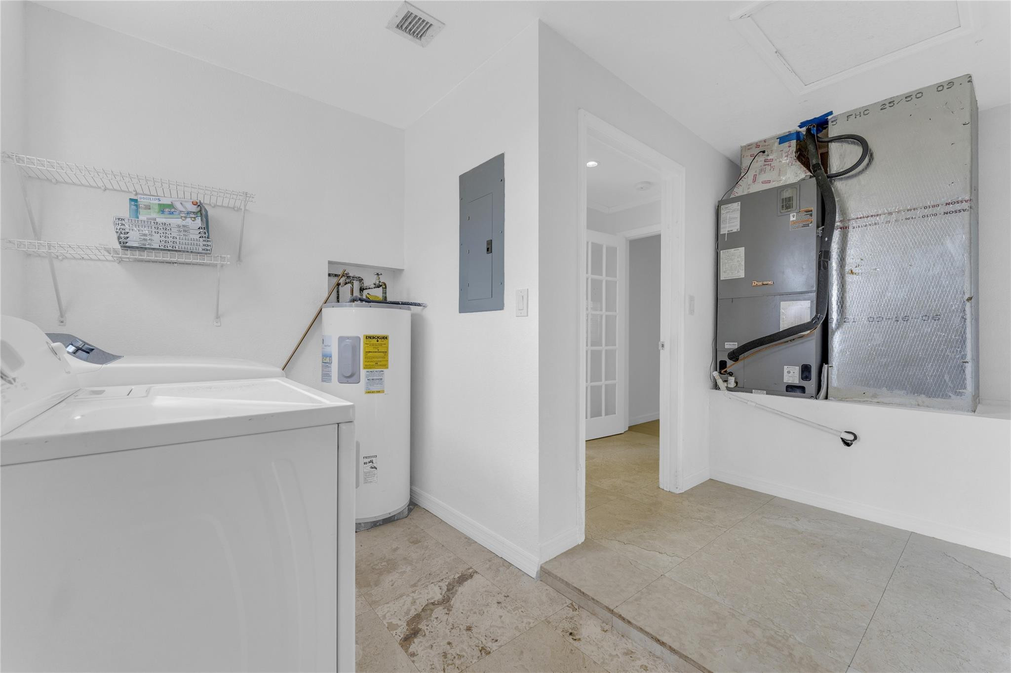 2132 SW 50th Fort Lauderdale, FL 33317