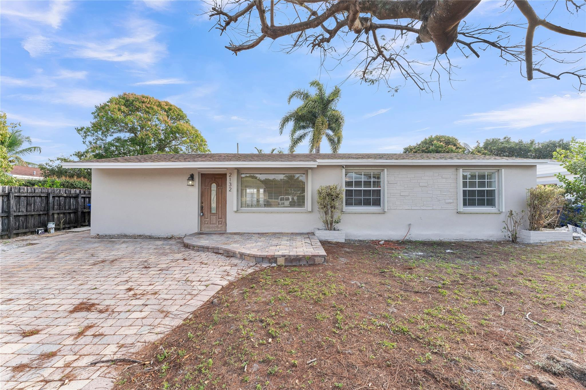 2132 SW 50th Fort Lauderdale, FL 33317