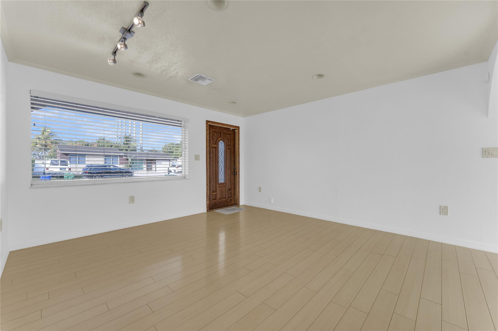 2132 SW 50th Fort Lauderdale, FL 33317