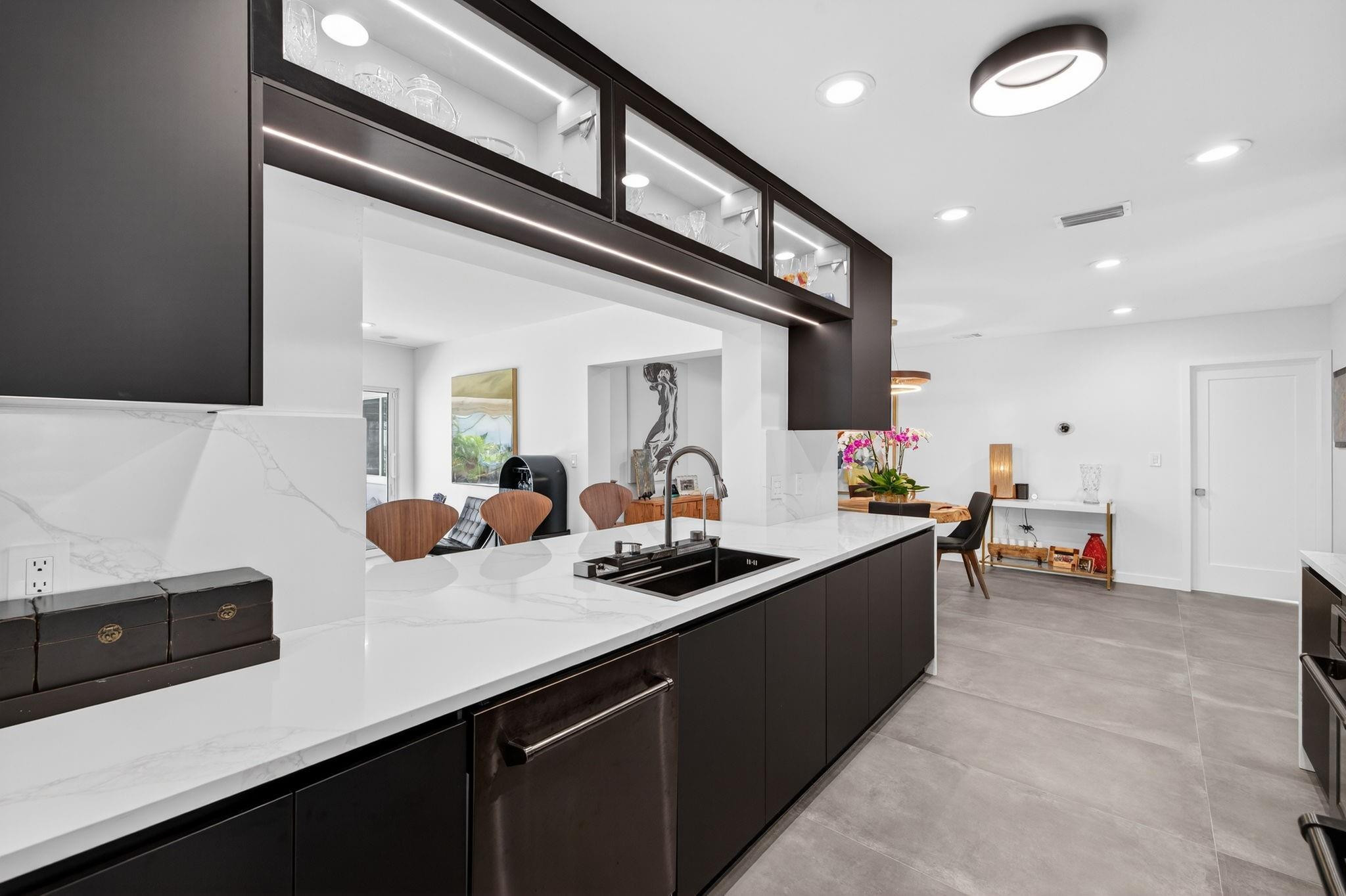 2720 NE 59th Fort Lauderdale, FL 33308