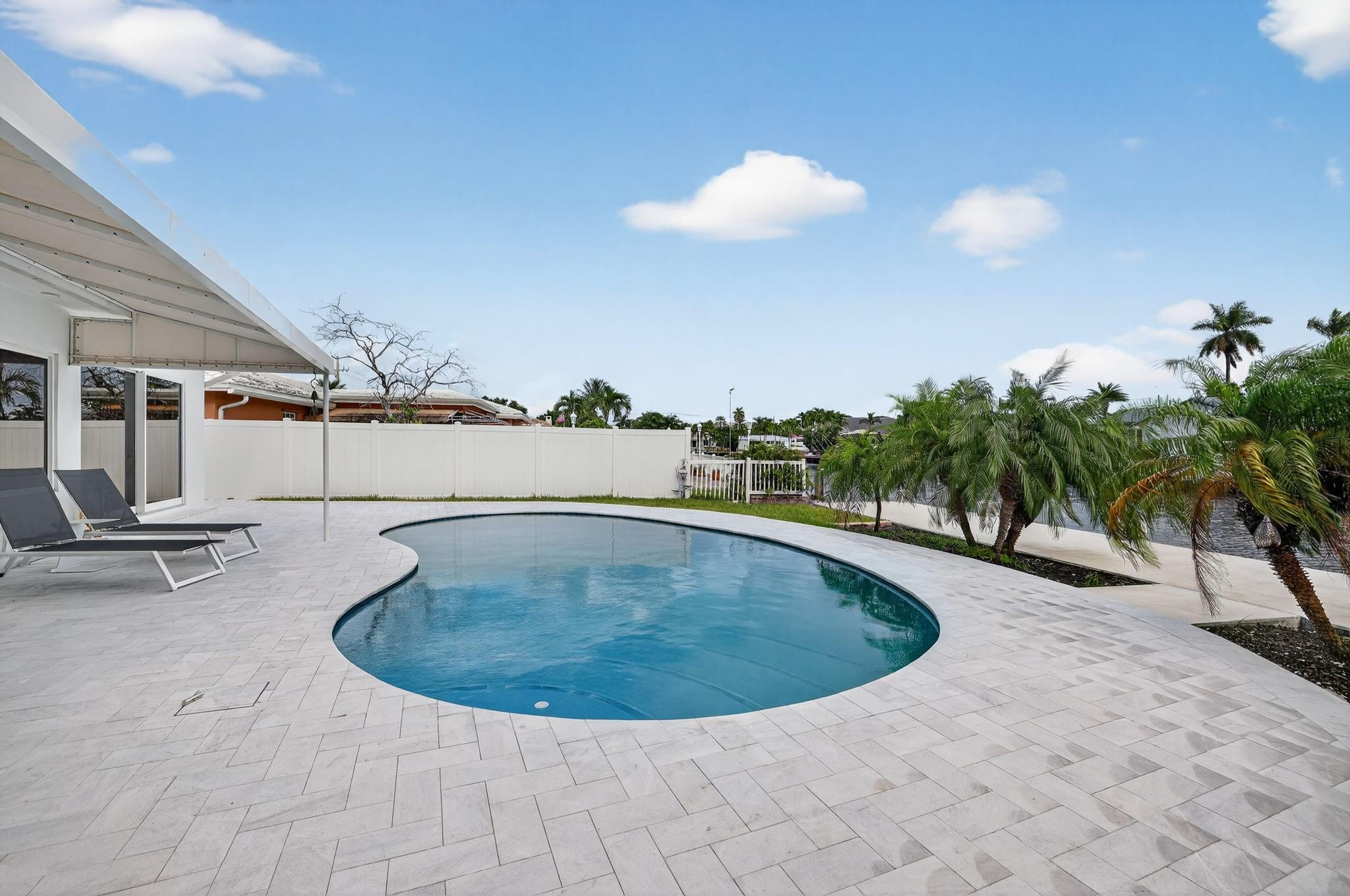 2720 NE 59th Fort Lauderdale, FL 33308