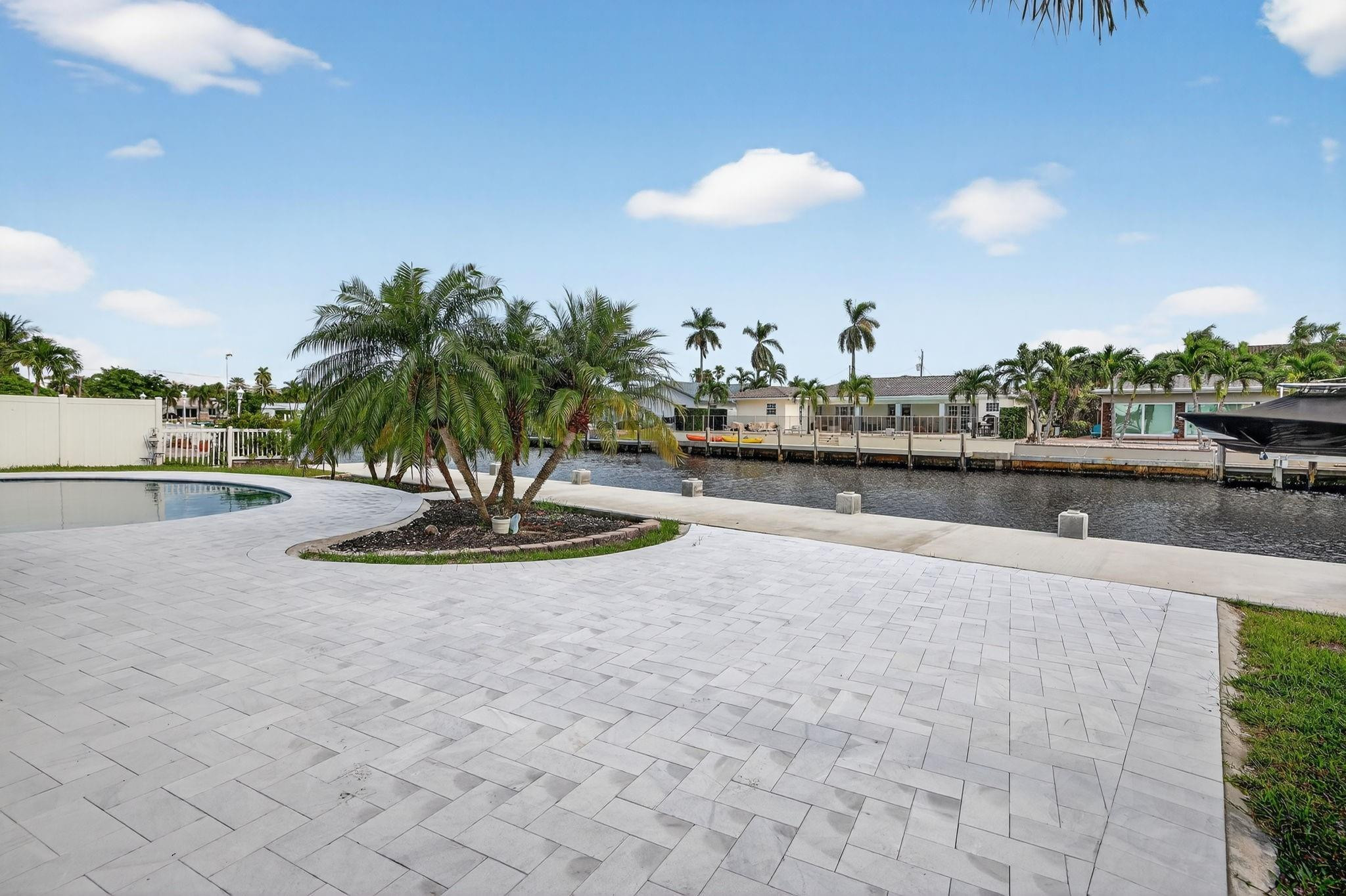 2720 NE 59th Fort Lauderdale, FL 33308