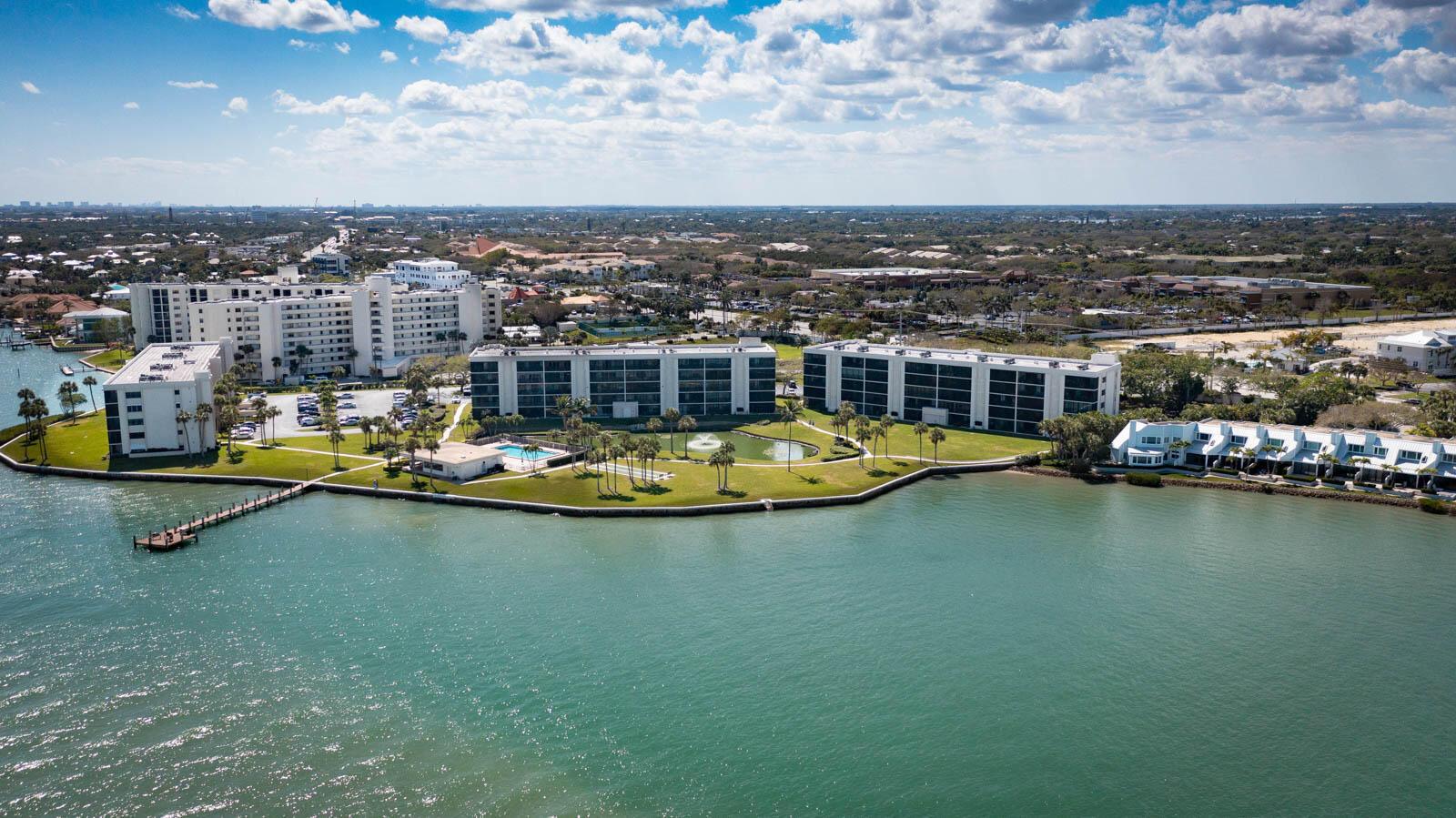 200 Intracoastal Pl #306 Tequesta, FL 33469