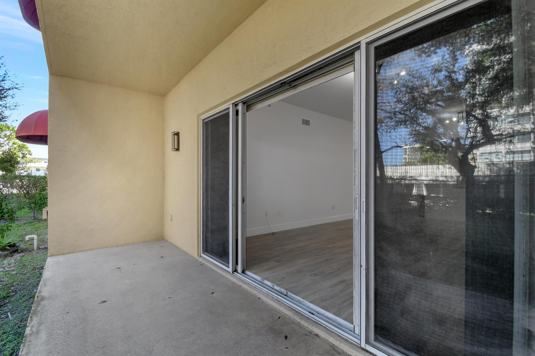 1640 Presidential Way #105,West Palm Beach, FL 33401