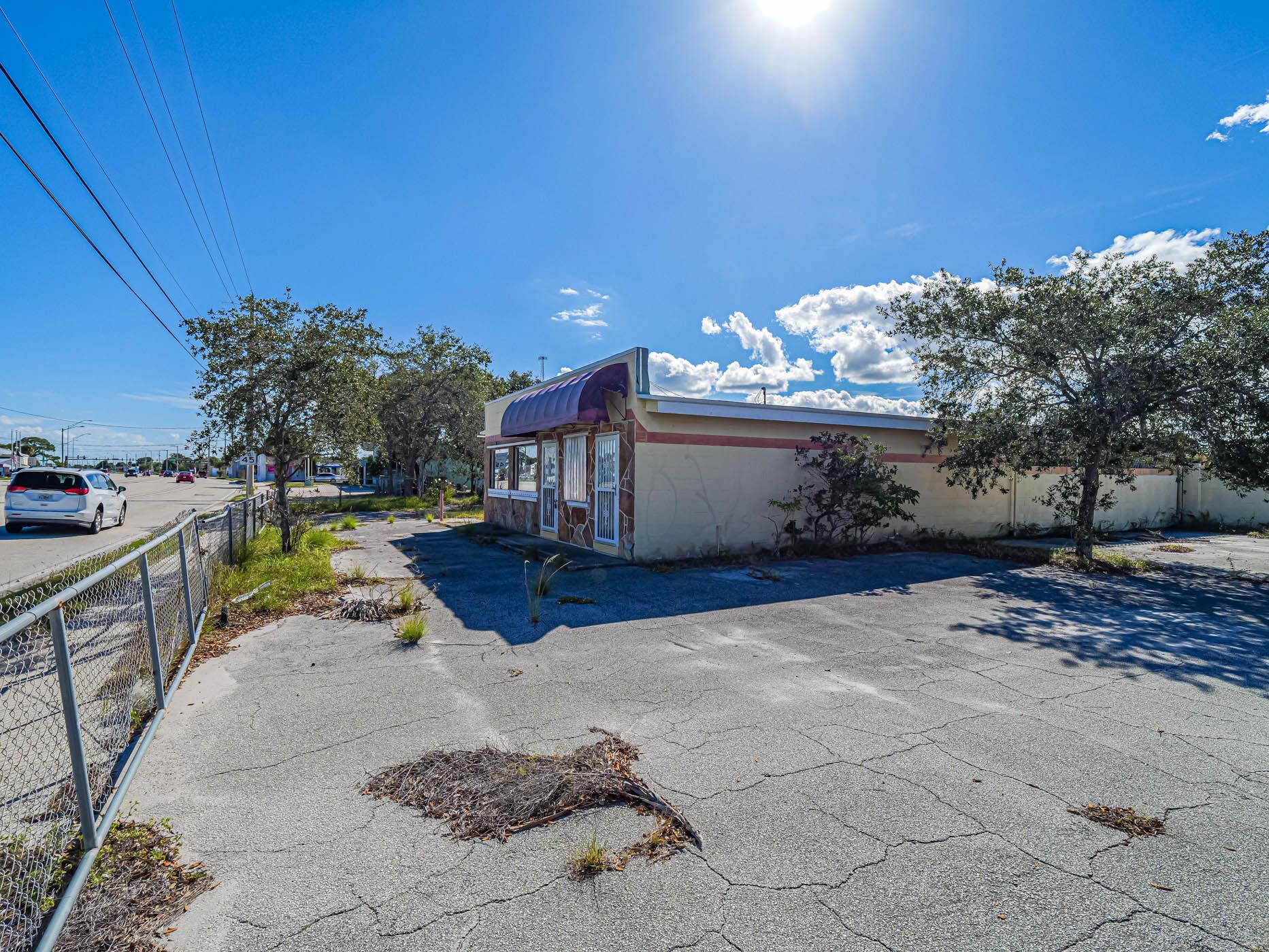 2814 S Harbor City Blvd