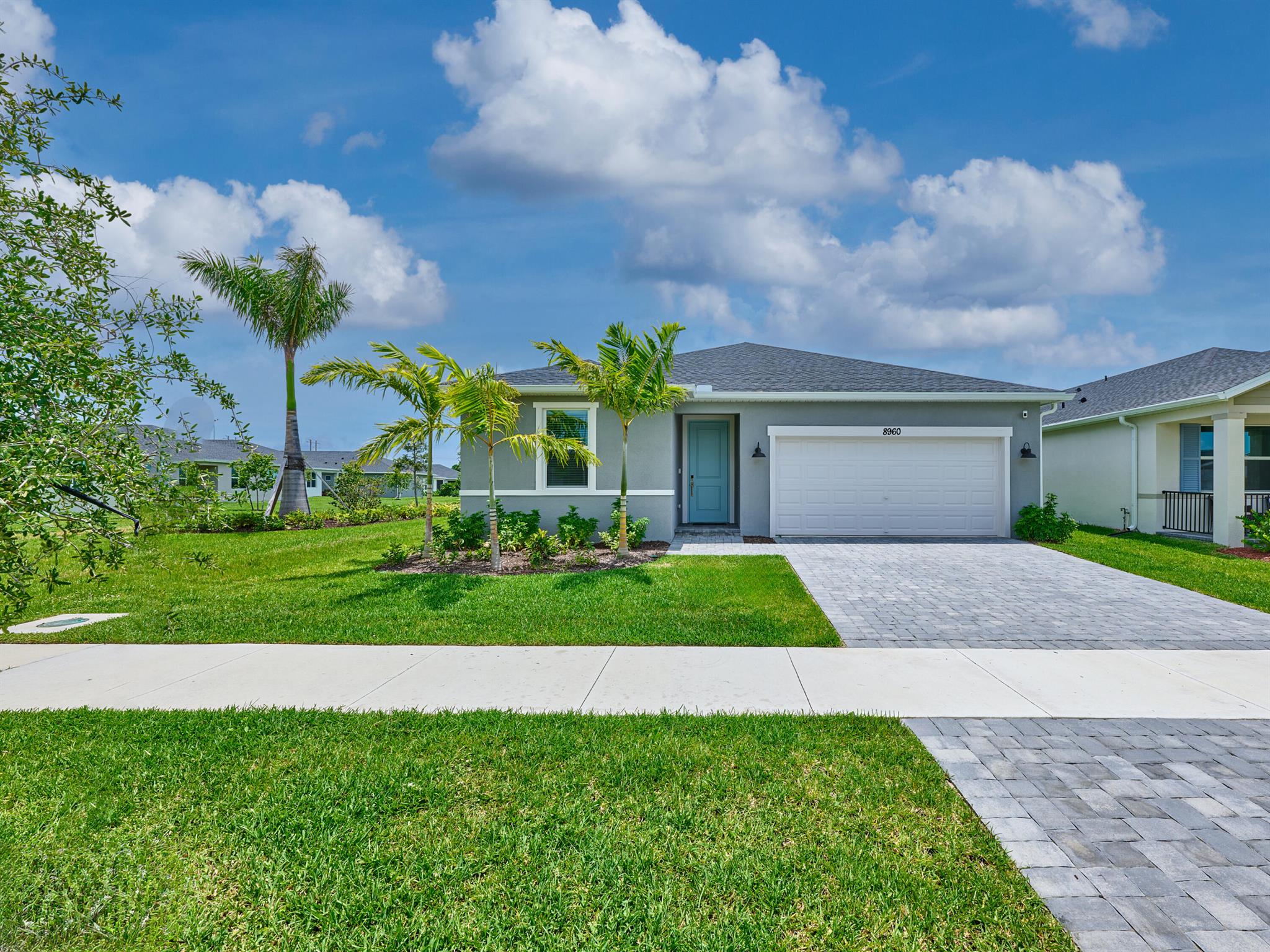 8960 Dahlia Cir
