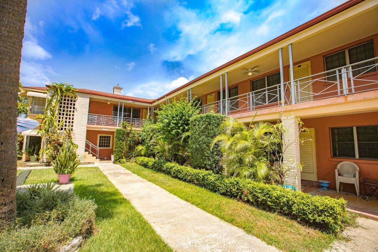 3637 S Olive Ave #9