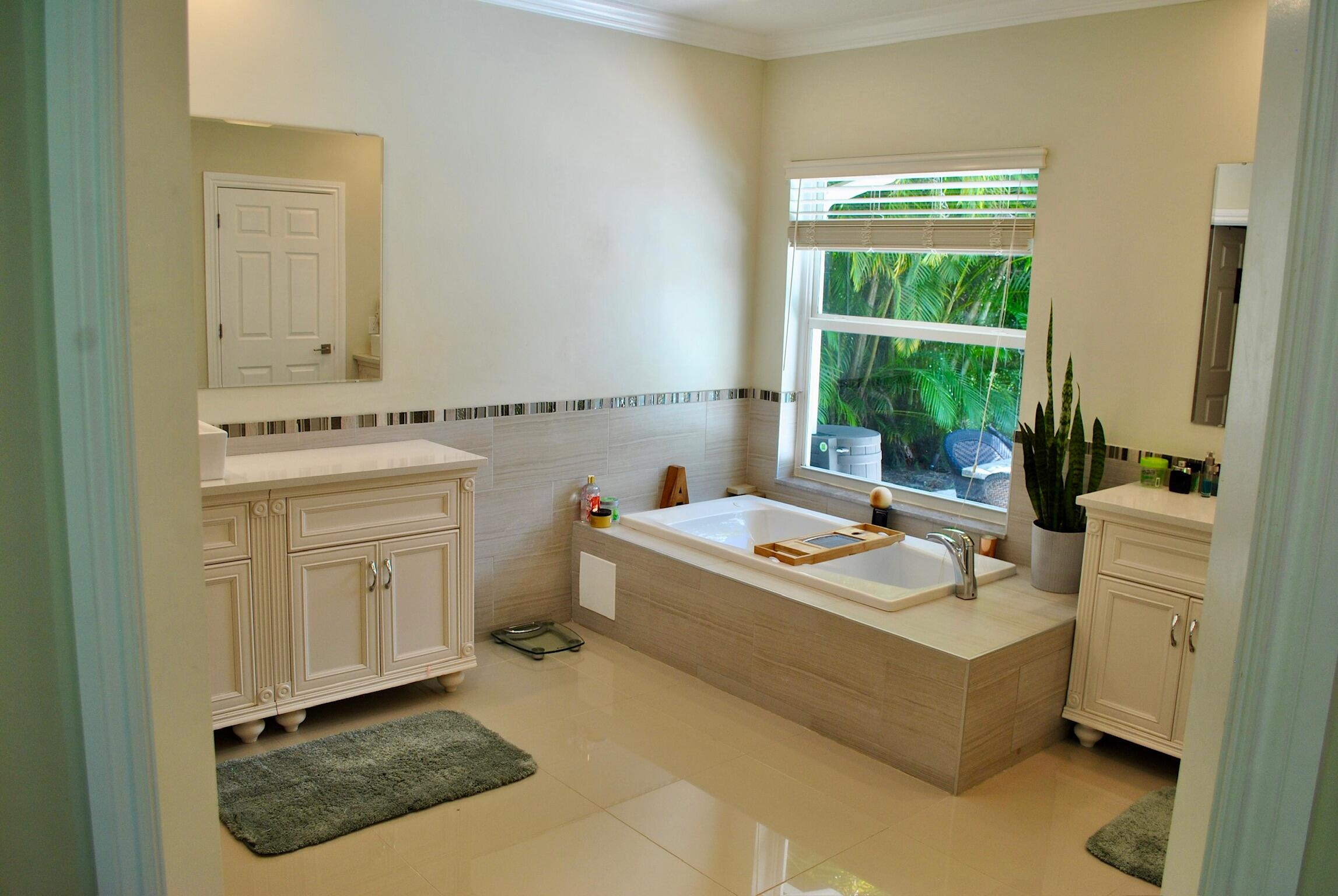 16239 121st Jupiter, FL 33478