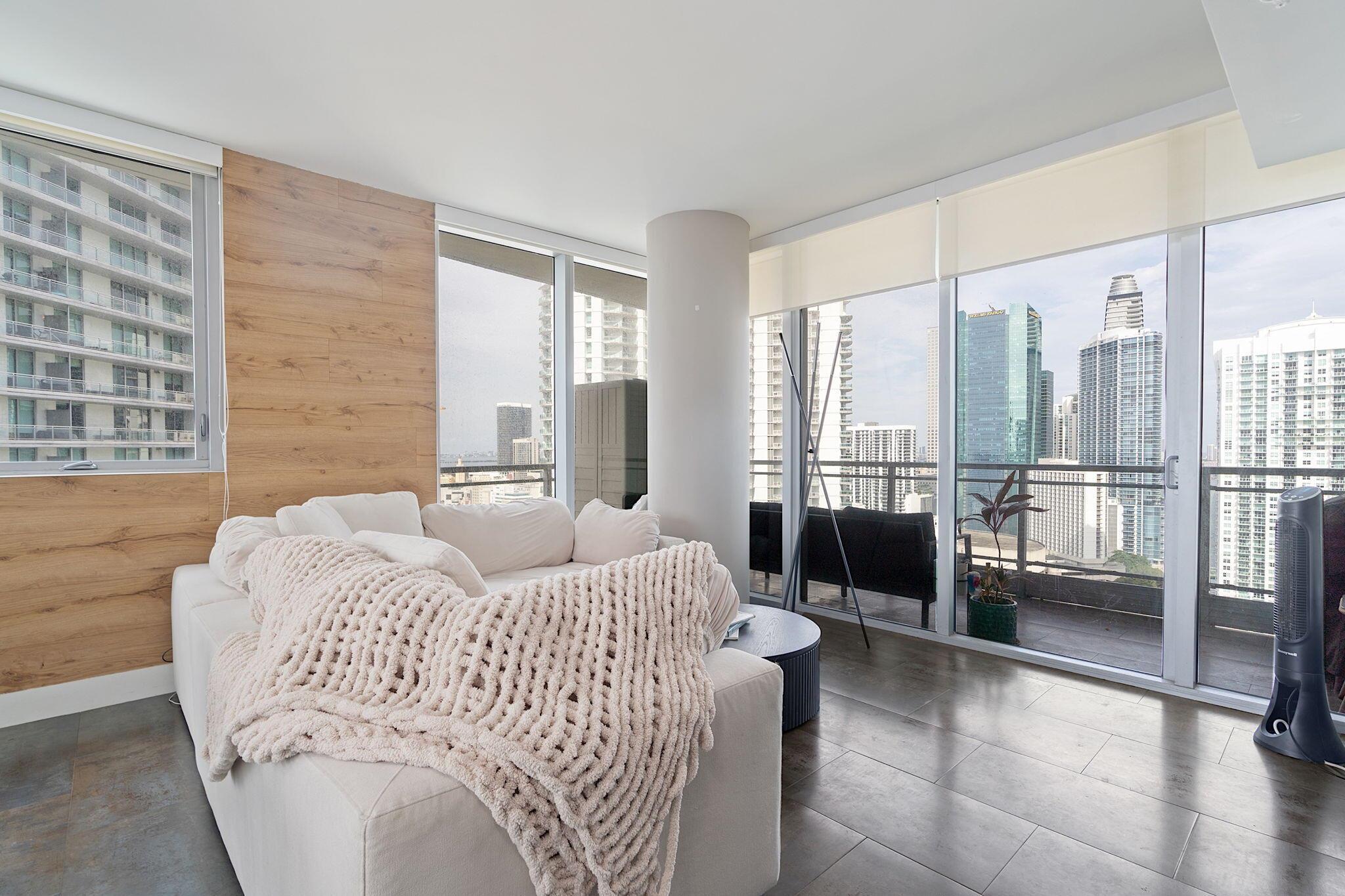 image Mint Condo3