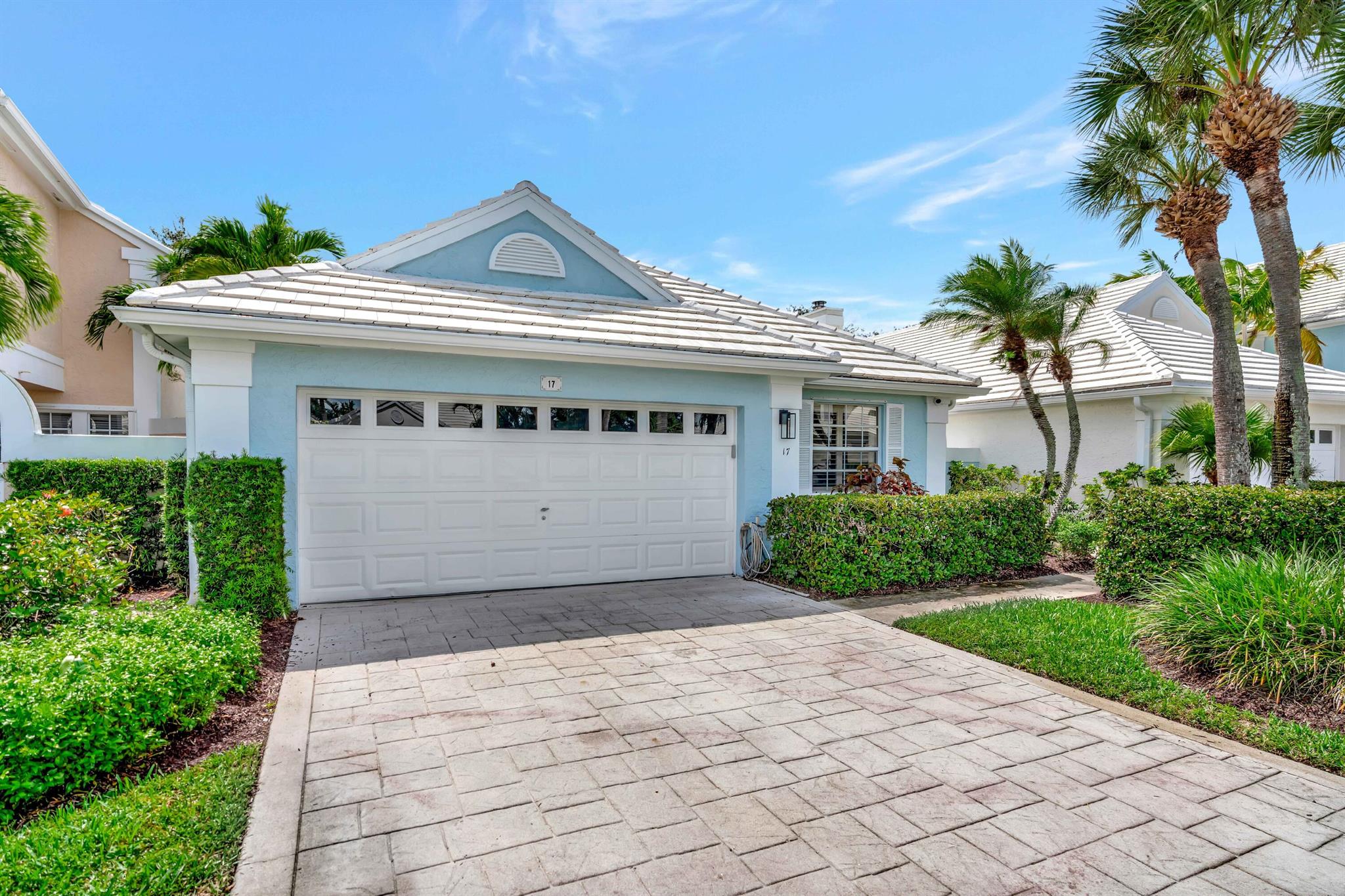 17 Blenheim Ct