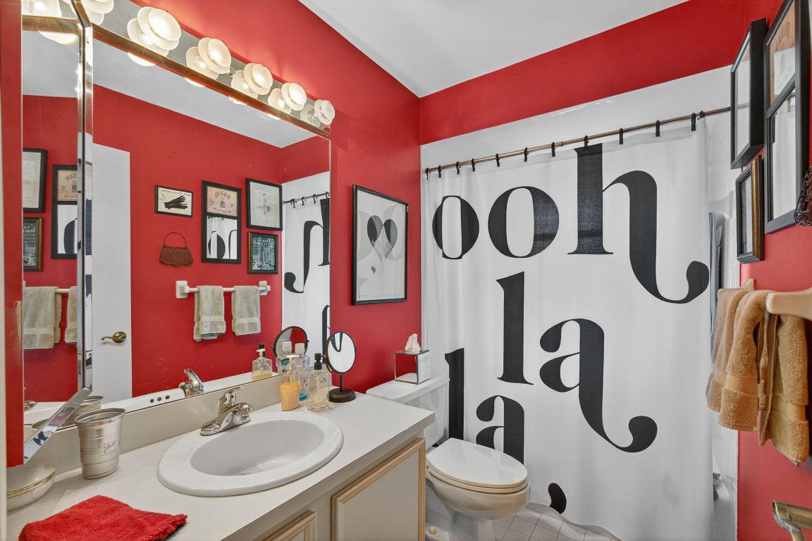 9472 SE Little Clb Way Jupiter, FL 33469