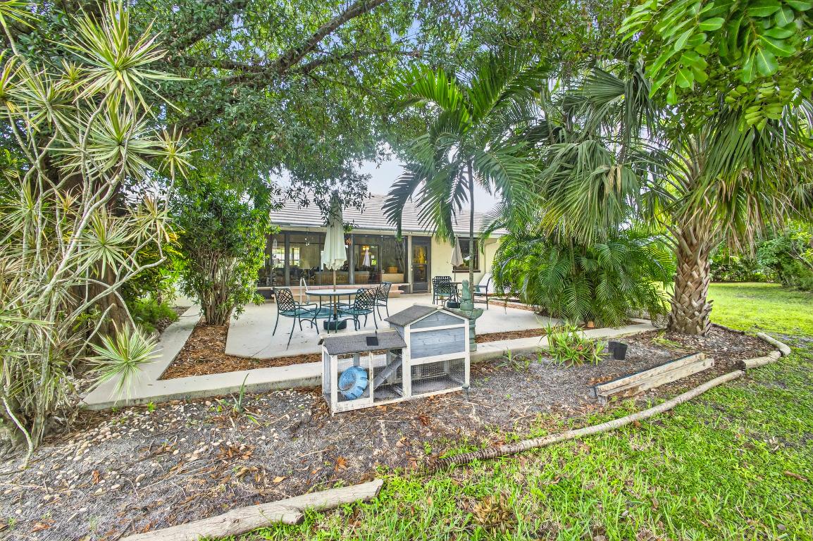 9472 SE Little Clb Way Jupiter, FL 33469