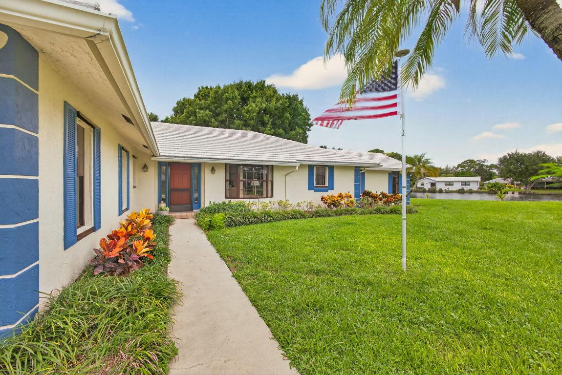 9472 SE Little Clb Way Jupiter, FL 33469