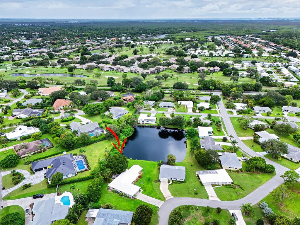 9472 SE Little Clb Way Jupiter, FL 33469