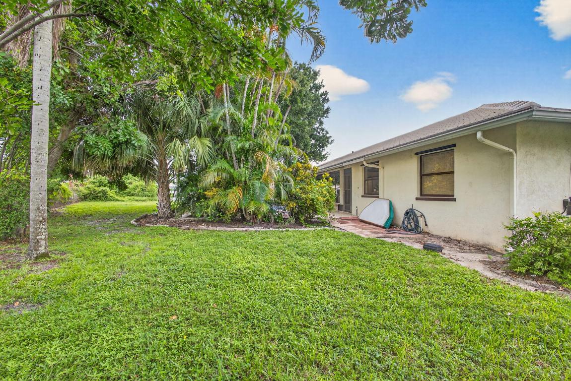9472 SE Little Clb Way Jupiter, FL 33469