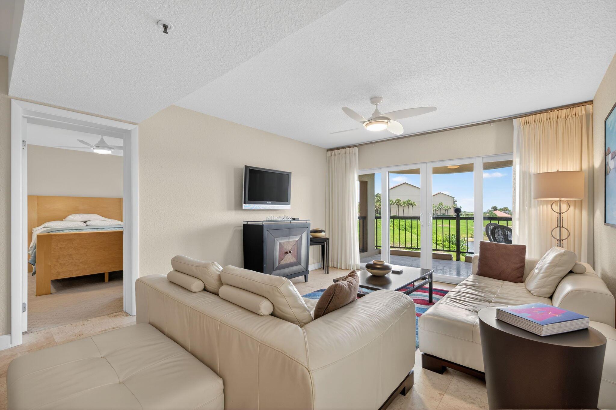401 Ocean Blfs Blvd #205 Jupiter, FL 33477