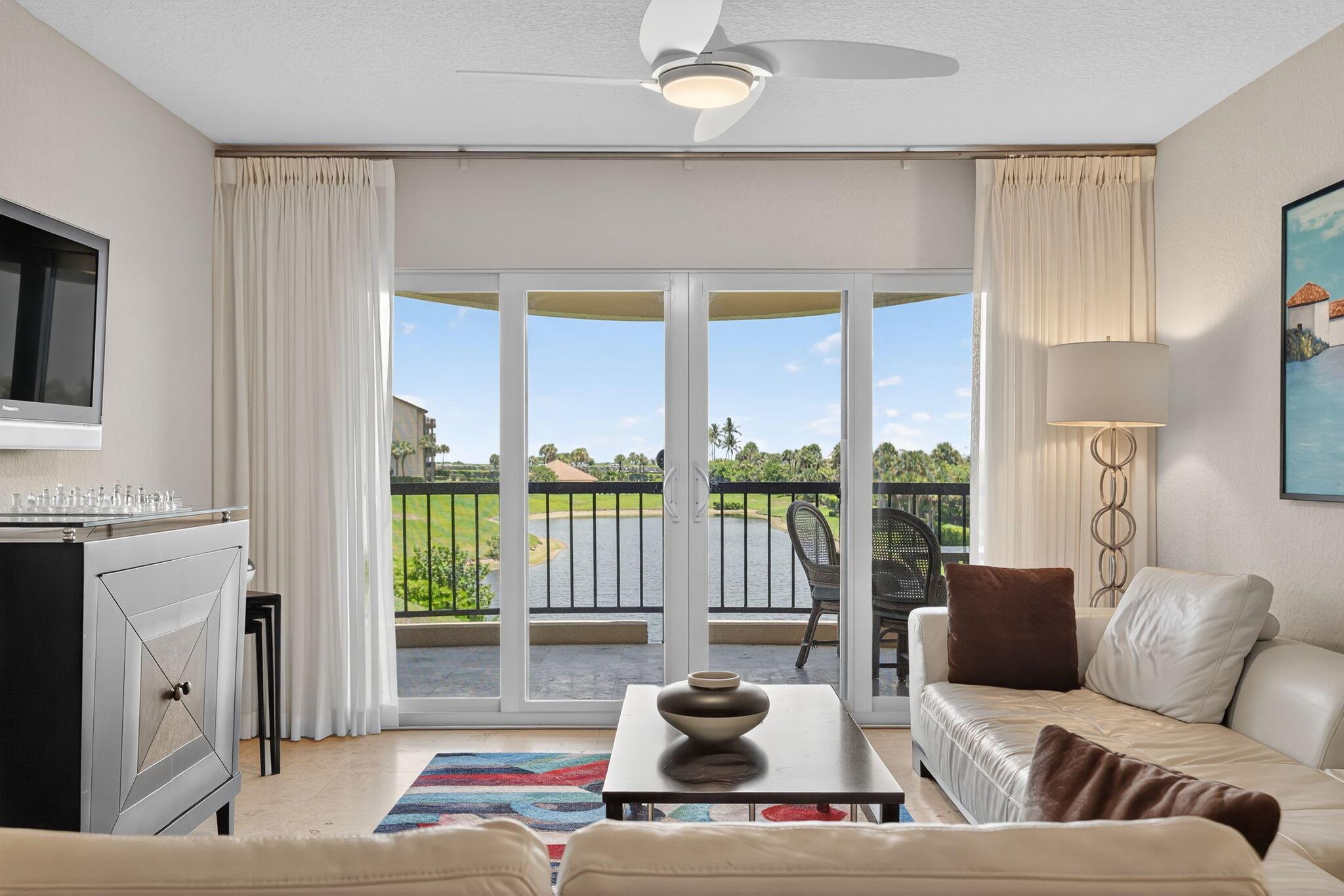 401 Ocean Blfs Blvd #205 Jupiter, FL 33477