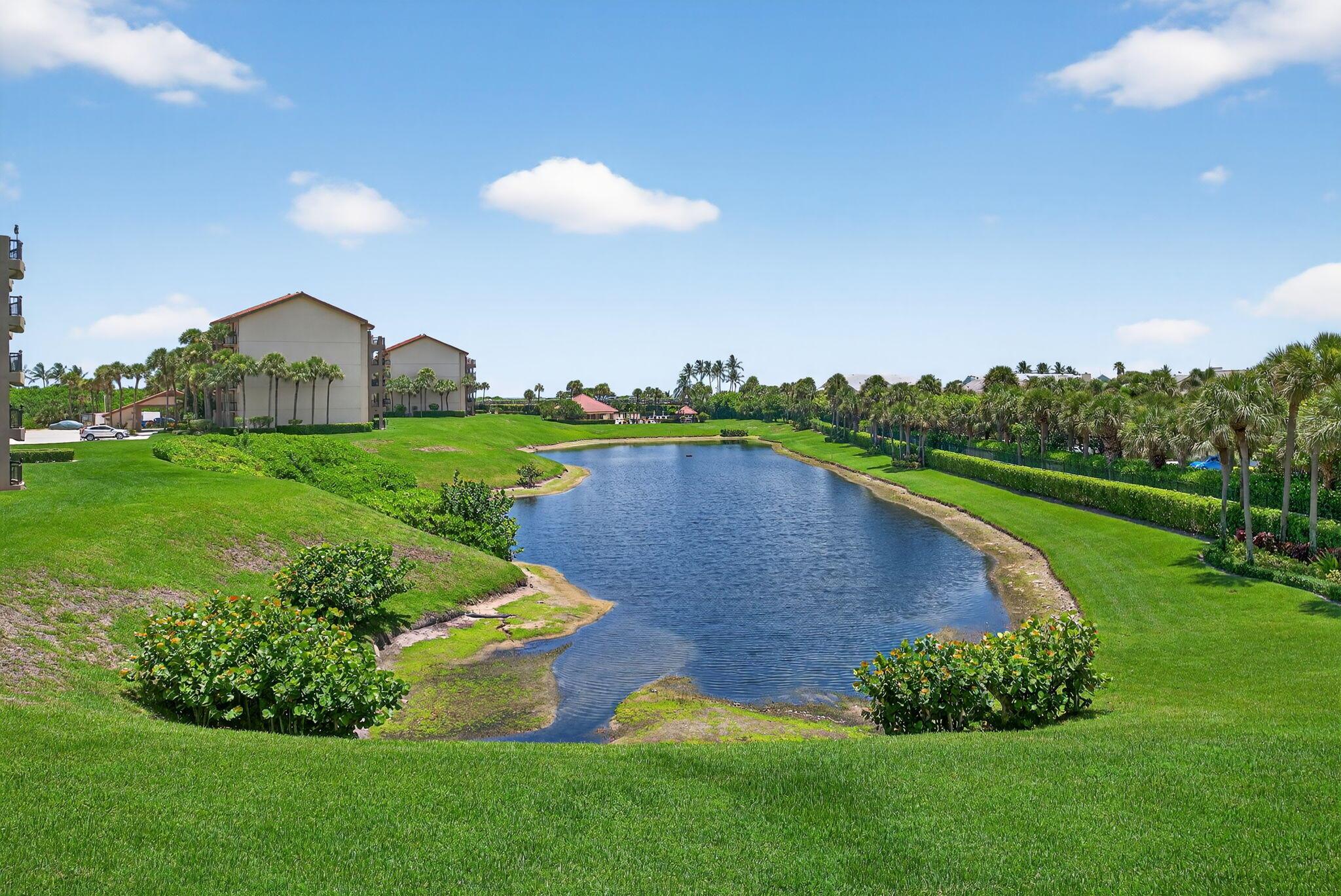 401 Ocean Blfs Blvd #205 Jupiter, FL 33477